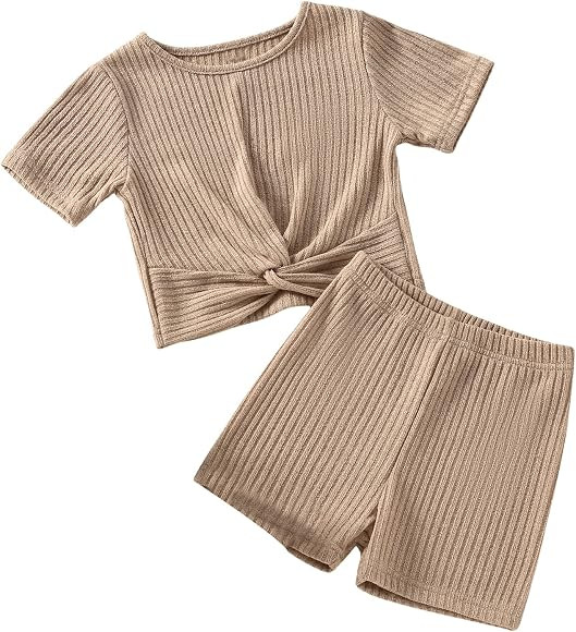 Floerns Girls 2 Piece Outfit Twist Hem Short Sleeve T Shirt and Biker Shorts Set | Amazon (US)