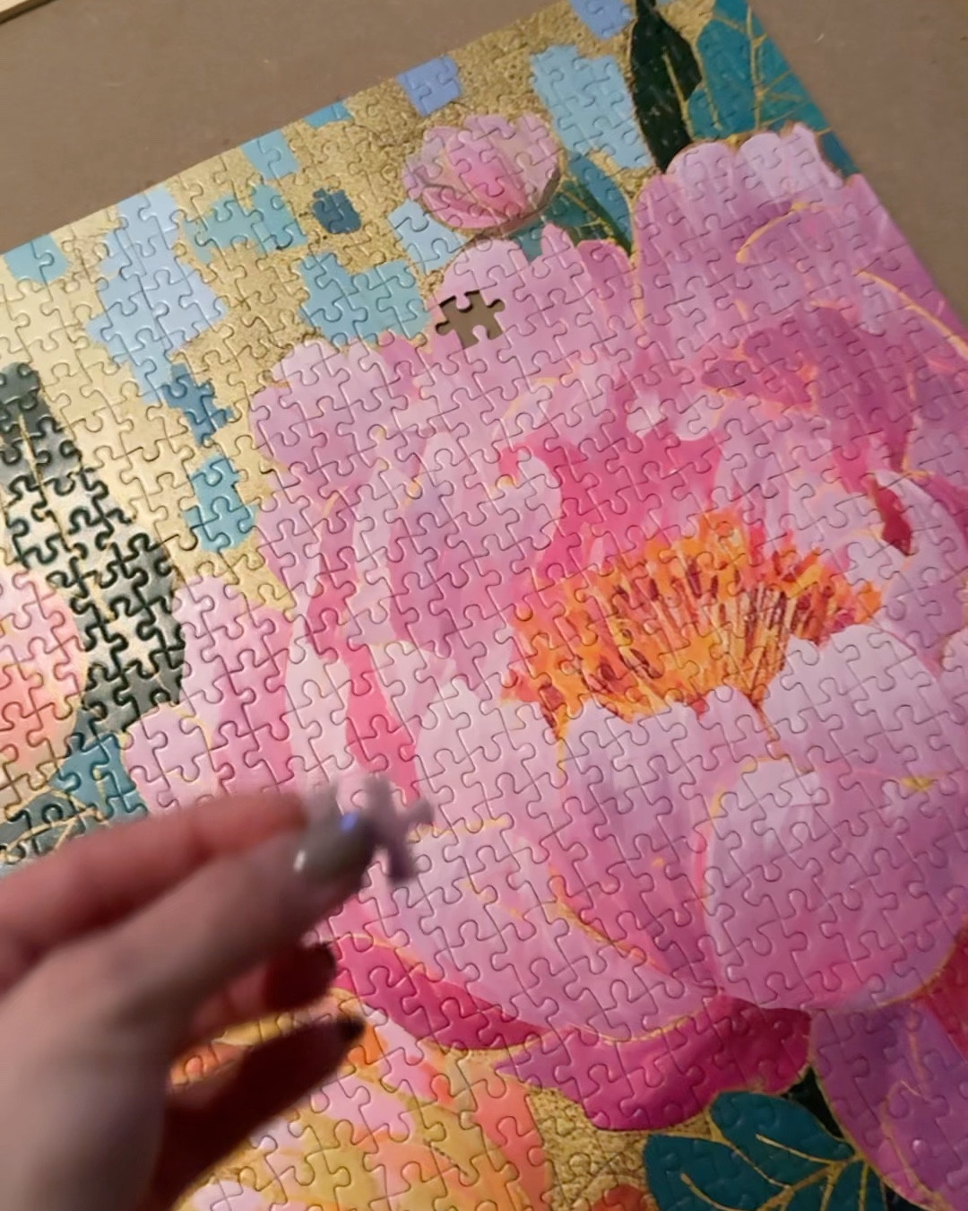 The most beautiful 1000pc puzzle I’ve ever seen! Cross & Glory Floral Puzzle! I’m also obsessed with this turntable puzzle board with built in drawers. AJ and I have been chipping away at it every night and it’s so fun to do together! 

#LTKHome