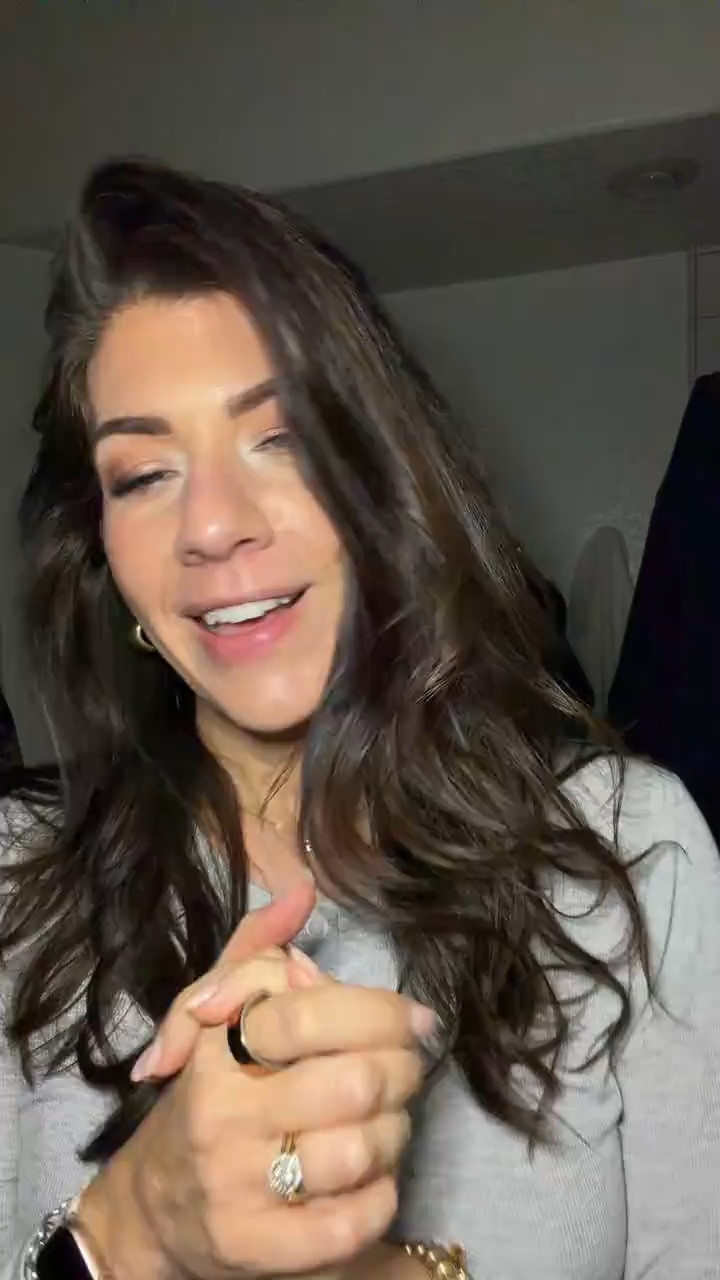 Ulta Beauty sale, Ulta 21 Days of Beauty, 21 Days of Beauty deals, beauty sale 2026, makeup sale, skincare sale, mature skin, hydrating skincare, skincare routine, skincare essentials, beauty, makeup, make up, makeup must haves, everyday makeup routine, full glam makeup, natural makeup look, dewy makeup, long lasting makeup, trending beauty products, hair tools, hair styling tools, hair care routine, frizz control, beauty favorites

#LTKBeauty #LTKOver40 #LTKSaleAlert