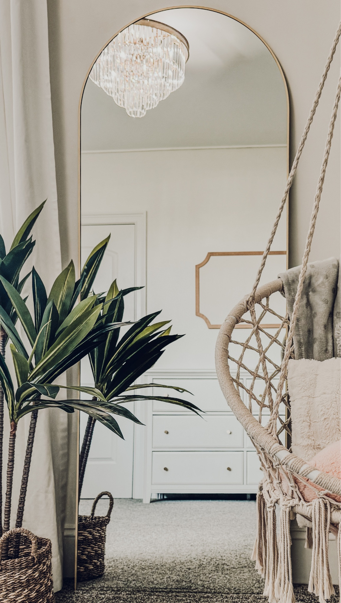 Teen gold bedroom decor idea Neutral
Floor arched mirror
Swing chair
Pin board : Pottery Barn 
Paint color: SW Greek Villa

#LTKKids #LTKHome #LTKStyleTip