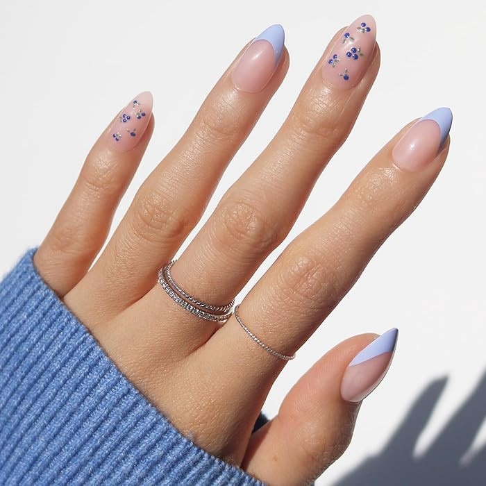 Glamnetic Press On Nails - Bluebelle | Short Almond Fake Nails with Pale Blue French Tips & 3D Bl... | Amazon (US)