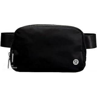 Lululemon Athletica Everywhere Belt Bag, Black, 7.5 x 5 x 2 inches | Amazon (US)