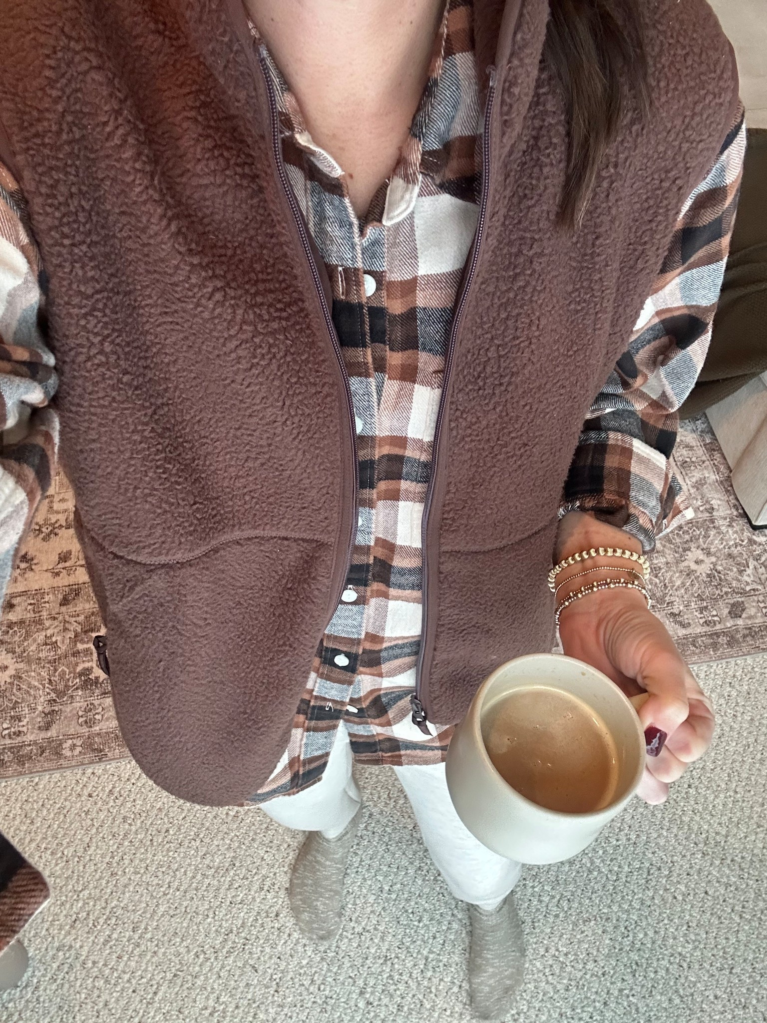 Today’s comfy cabin outfit. Linking a similar flannel because mine is sold out. 