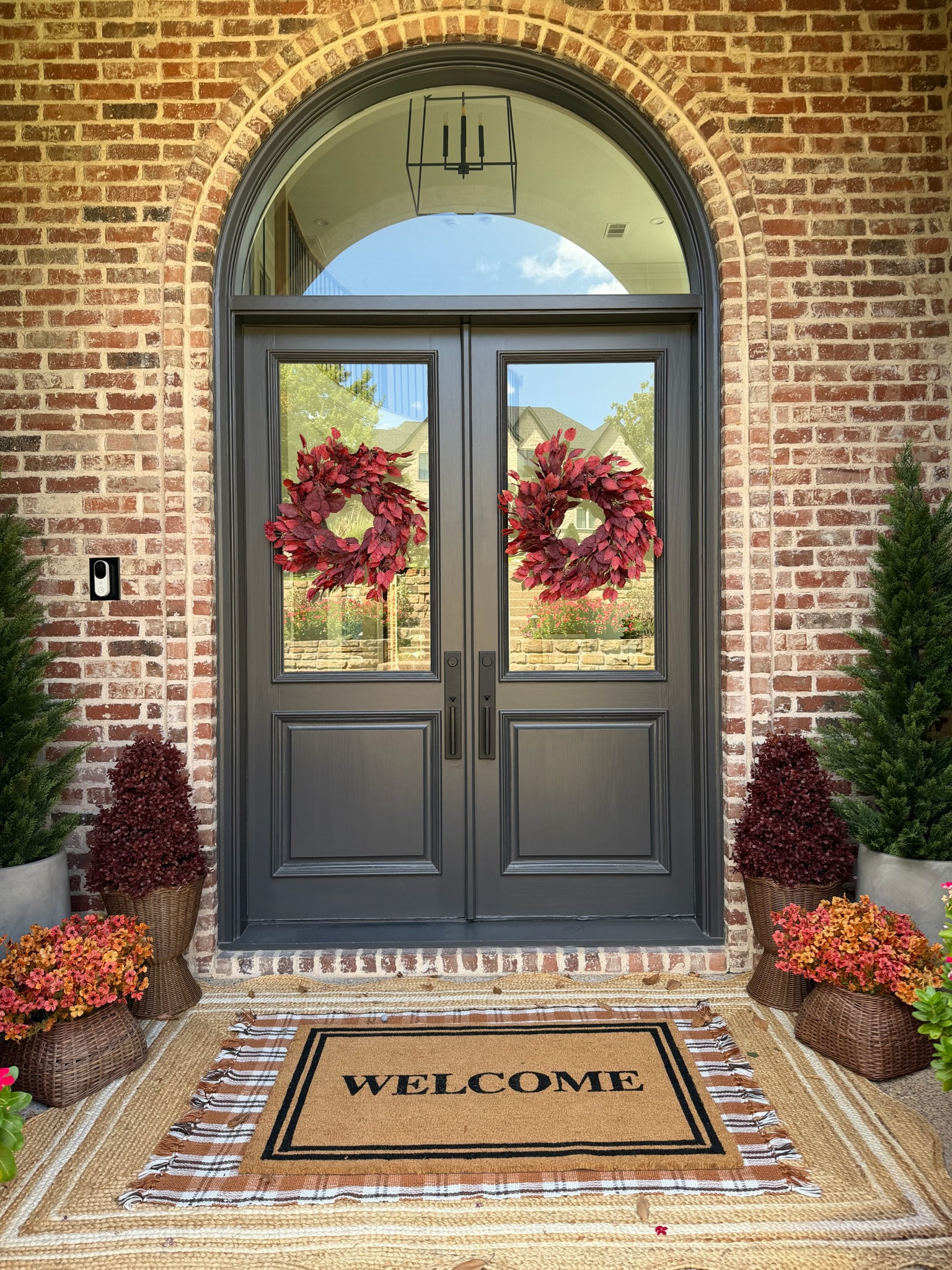 The Porch is officially decorated for the first Fall in our new home! 🍂 

I reused quite a few things from our old house here (rugs & mat) + added some new boxwood plants & wreaths from Amazon! 

Fall Porch Decor, Fall Porch Finds, Fall Decor, Fall Wreath

#LTKSeasonal #LTKHome