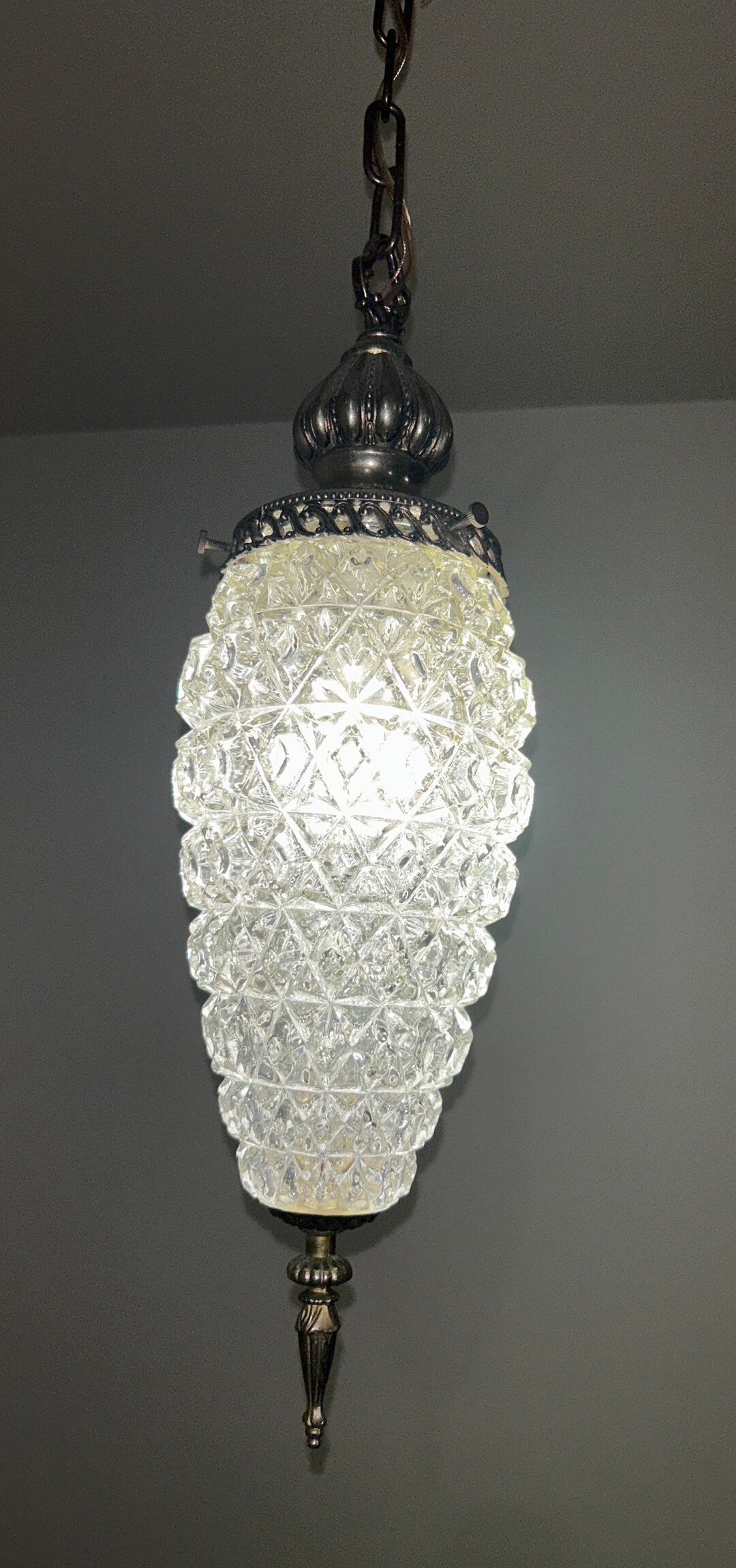 Vintage pendant MCM diamond crystal/pineapple glass light fixture/chandelier. There are two light... | Etsy (US)