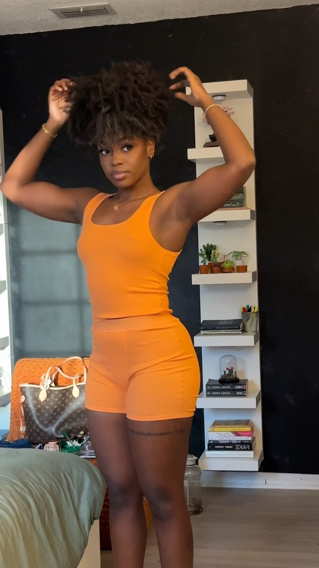 The comfiest lounge set ever 🍊

#LTKTravel #LTKFitness #LTKStyleTip