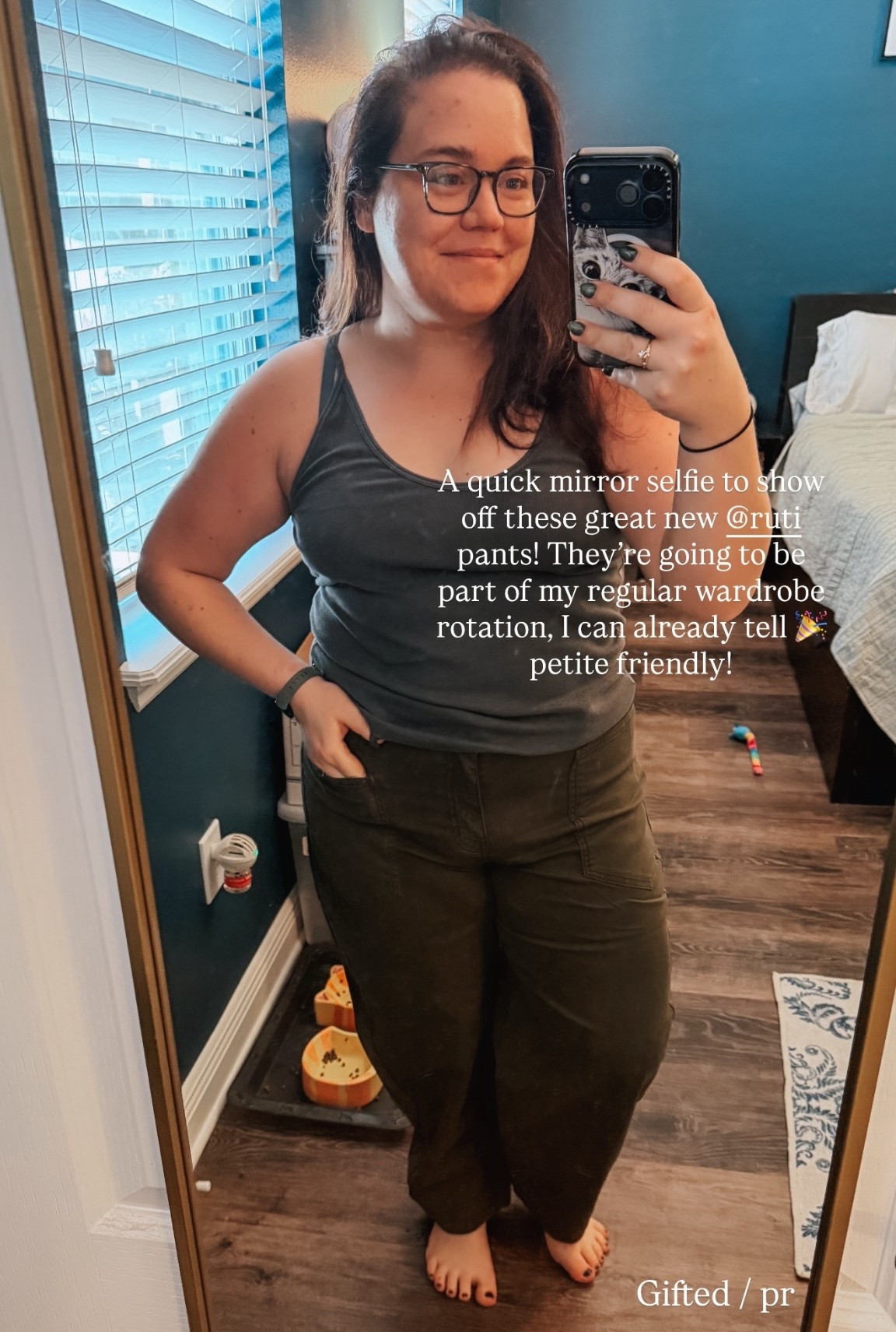 Gifted / pr A quick mirror selfie to show off these great new @ruti pants! They’re going to be part of my regular wardrobe rotation, I can already tell 🎉 petite friendly, true to size

#LTKPetite #LTKgrwm #LTKMidsize