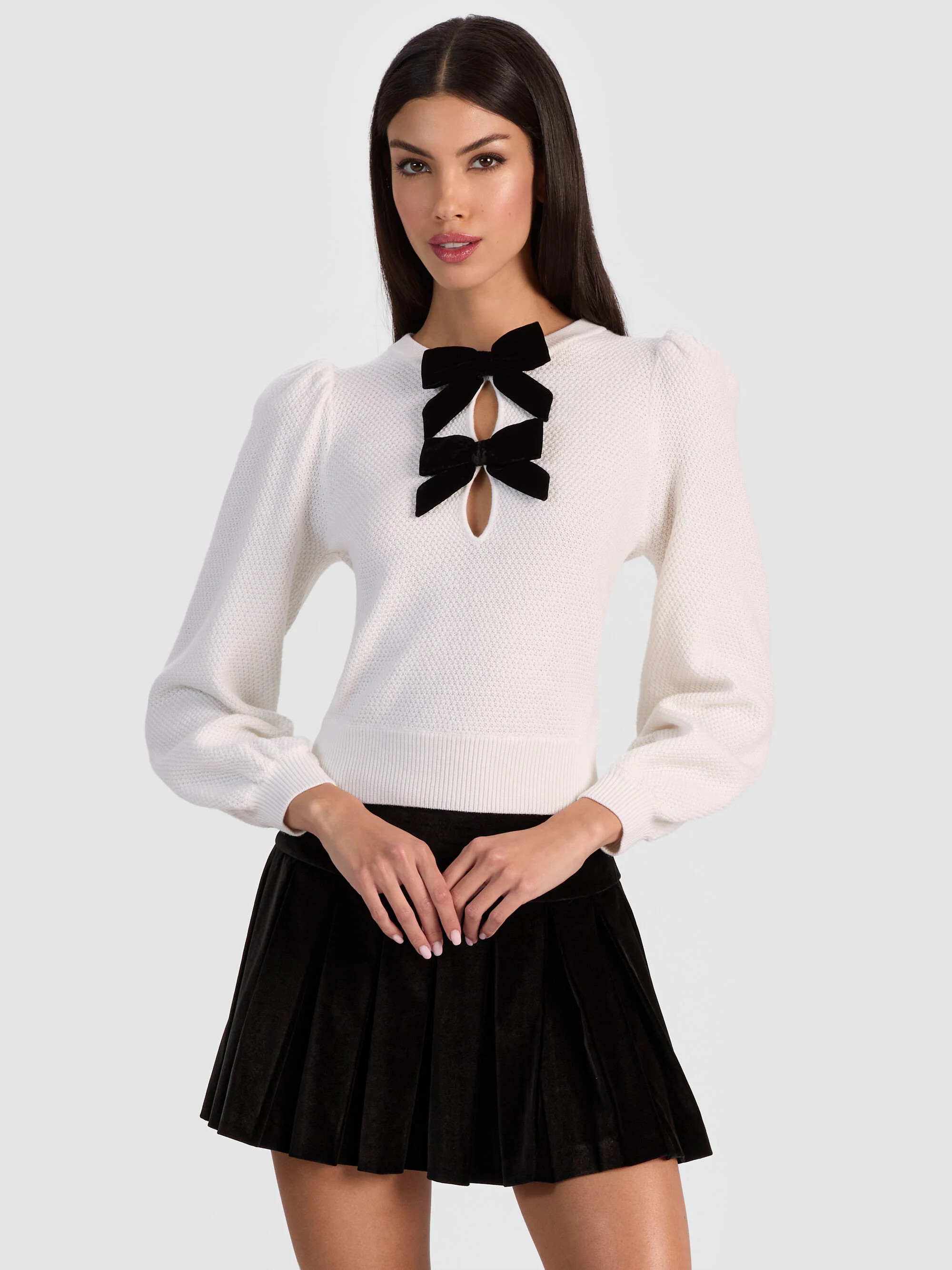 DORIS POINTELLE PULLOVER | Alice + Olivia