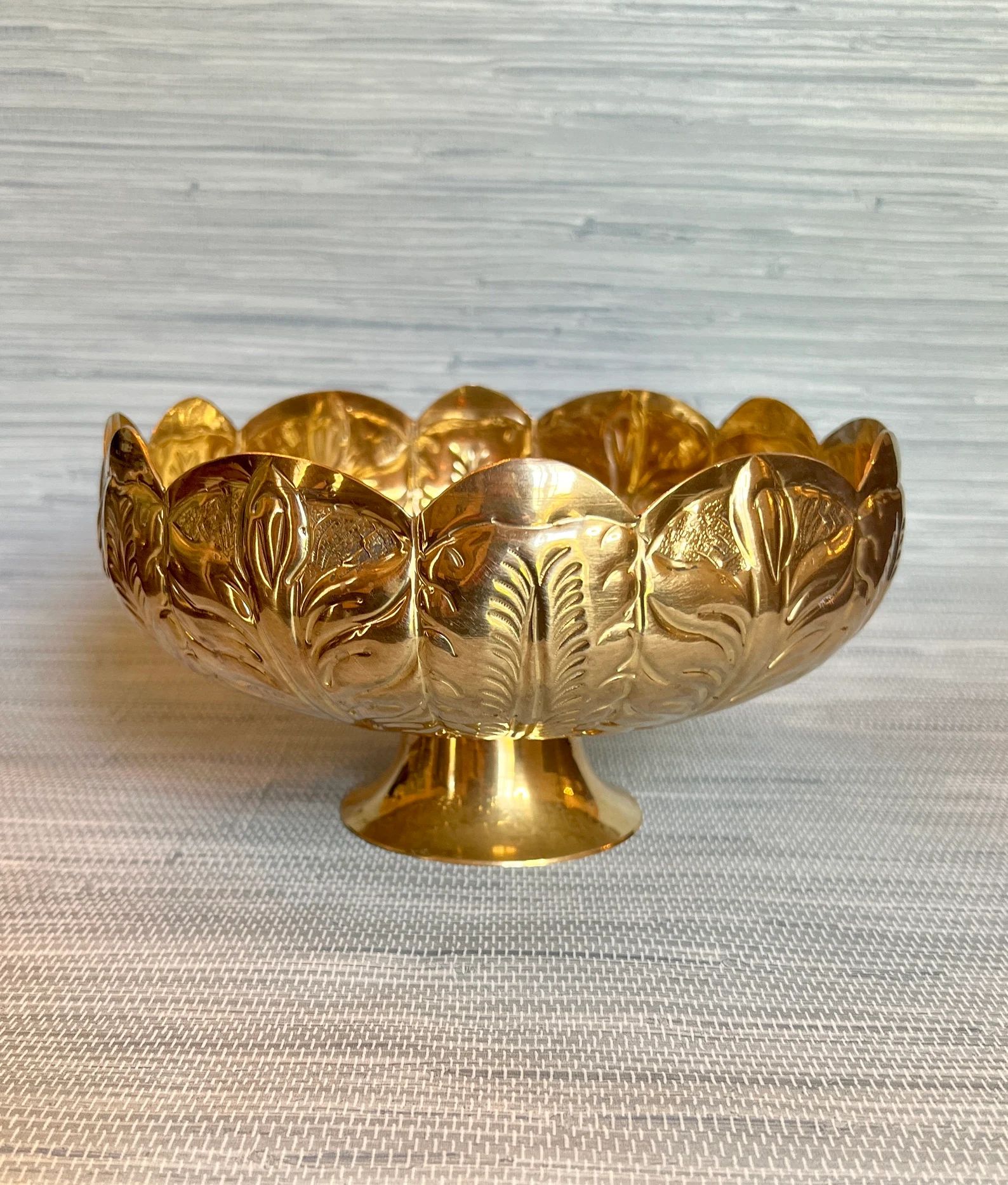 Footed Brass Bowl With Leaf Design - Etsy | Etsy (US)