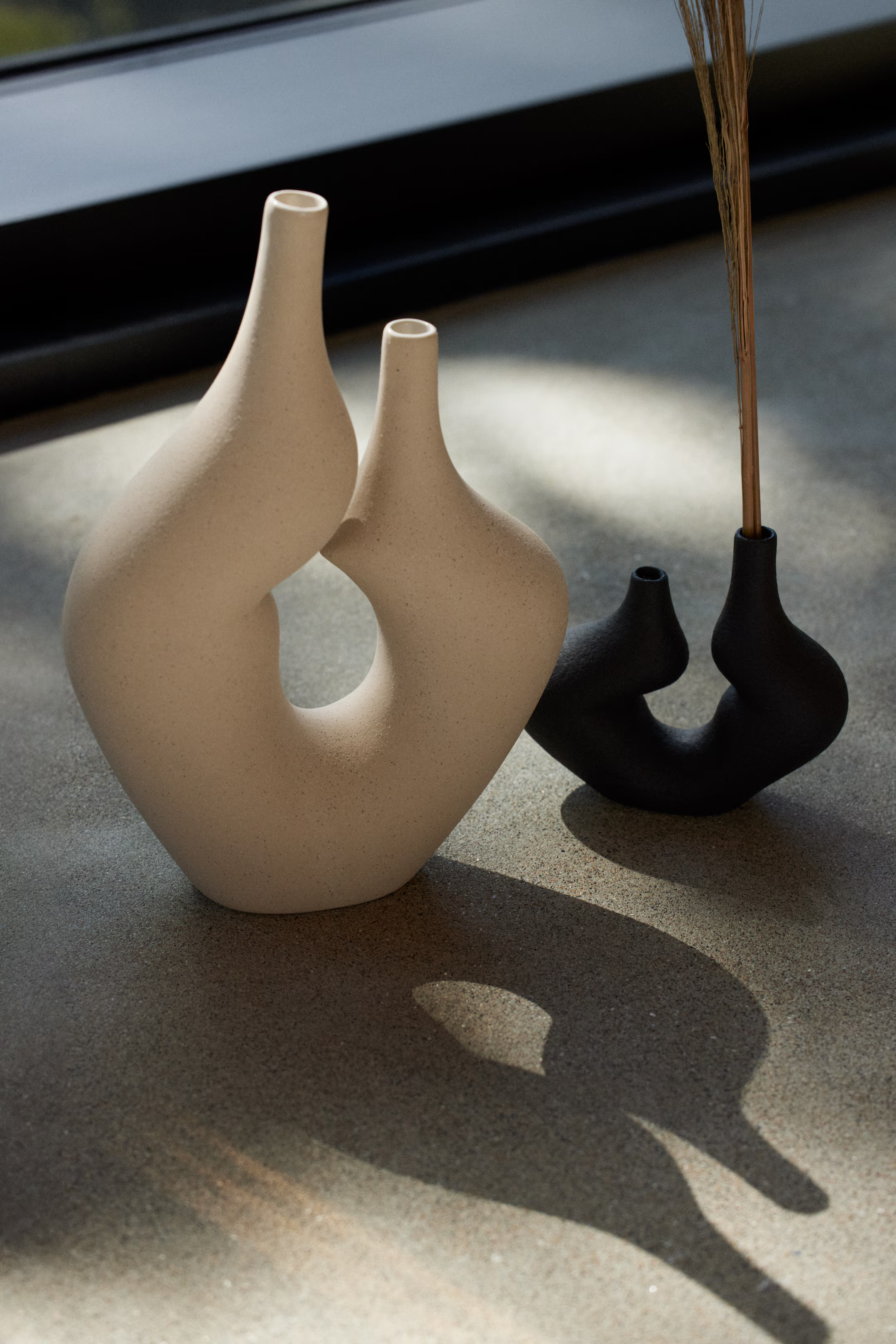 Small Stoneware Vase | H&M (US + CA)