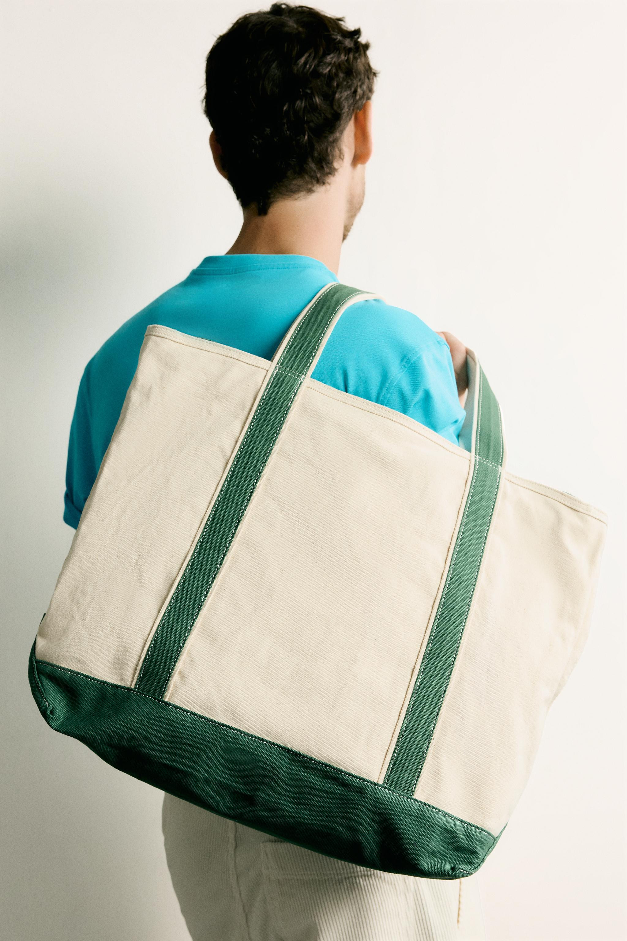 Altezza del modello: 188 cmBorsa shopper realizzata in tessuto di cotone. Scomparto principale co... | Zara IT