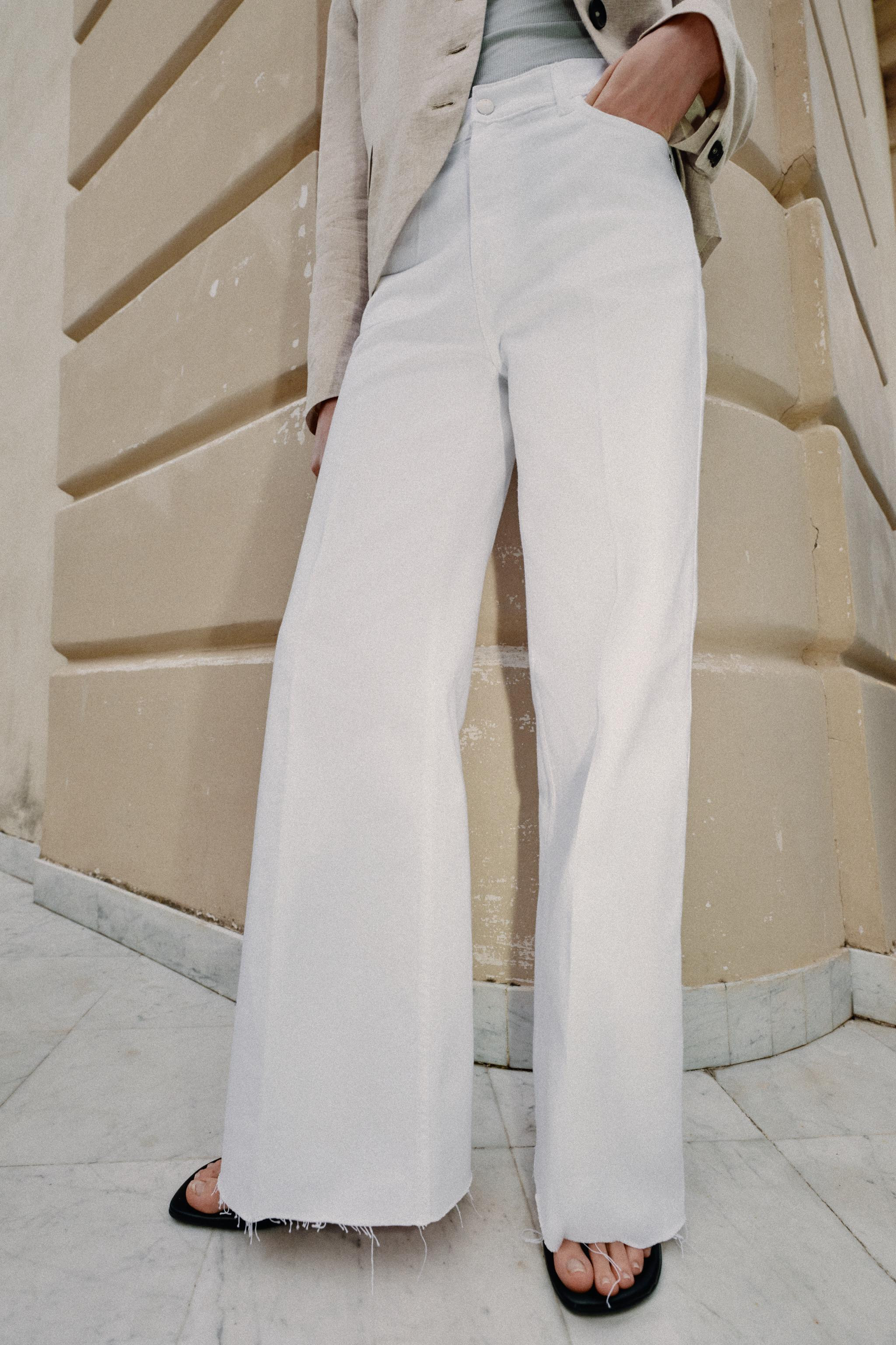 Z1975 MID-RISE STRAIGHT LEG JEANS | Zara US