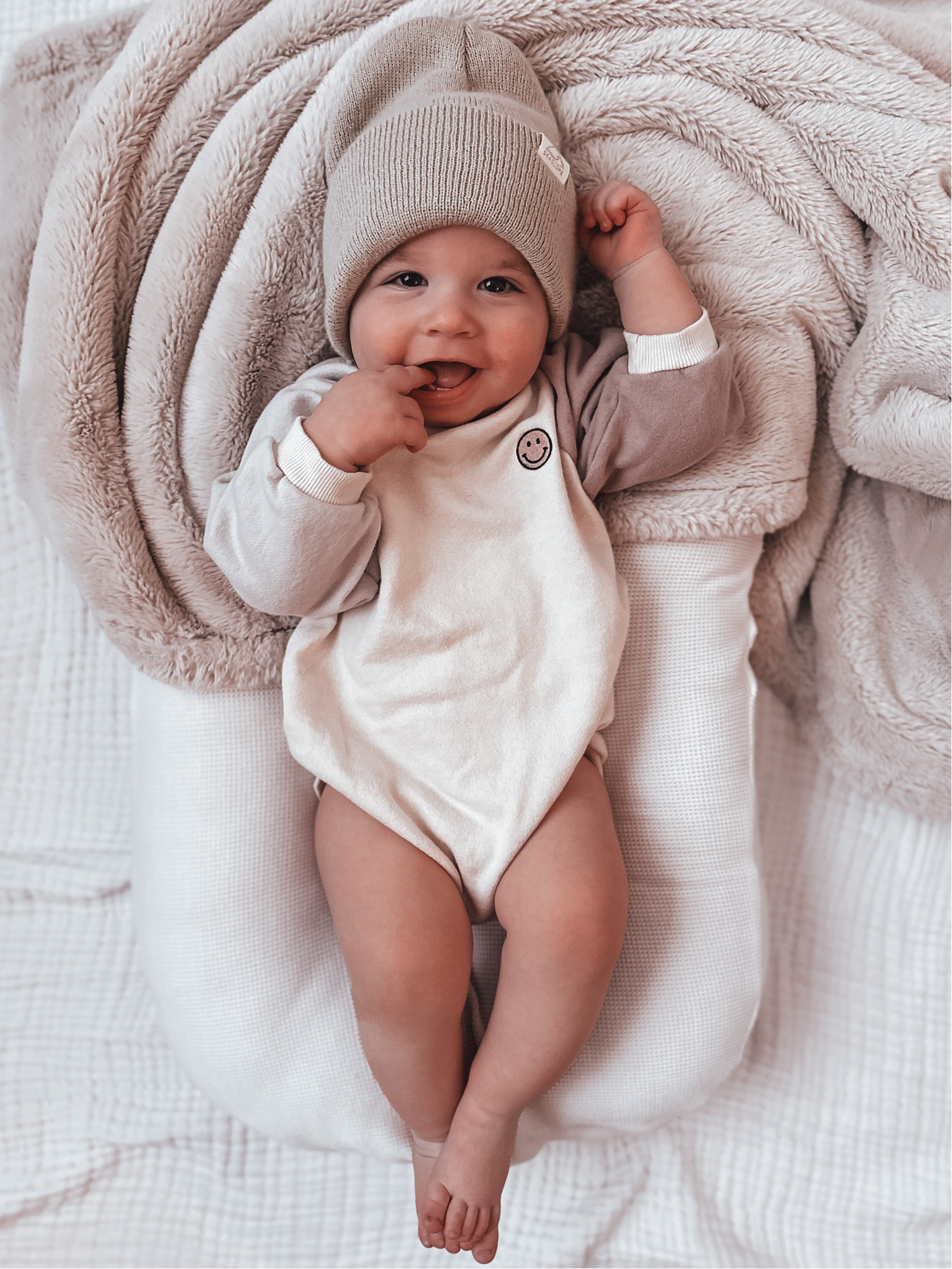 Follow us on Instagram for more outfit inspo @tayyy813

Age in Photo: 9M
Romper Size: 12-18M

baby boy outfit, cute baby clothes, baby fashion, baby style, baby boy style, beanie, baby boy fashion, nine months, smiley, aesthetic baby, neutral baby clothes, beige baby clothes

#LTKkids #LTKfamily #LTKbaby