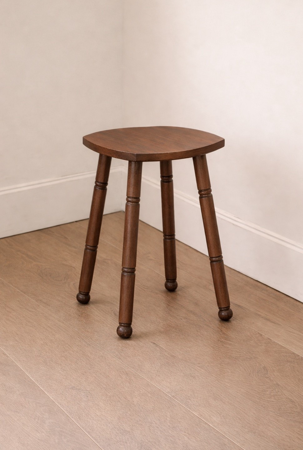 This little end table is so cute and it’s on sale! 

#LTKHome #LTKSaleAlert