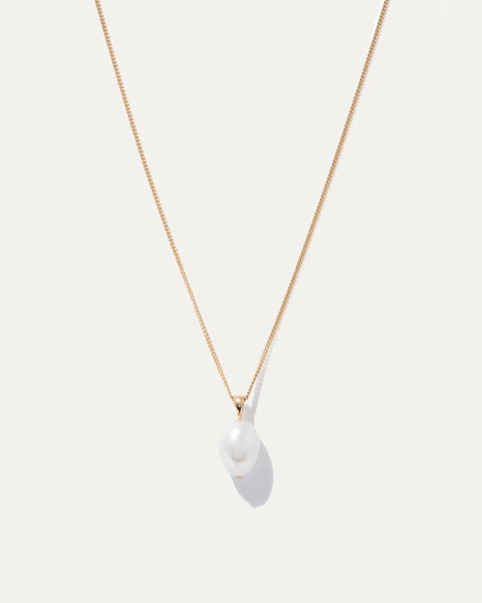 Rhiannon Bold Pearl Pendant Necklace | Quince