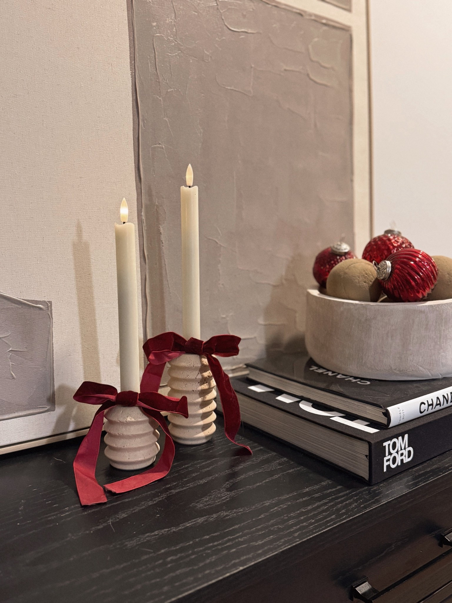 Bows and candles! ❤️