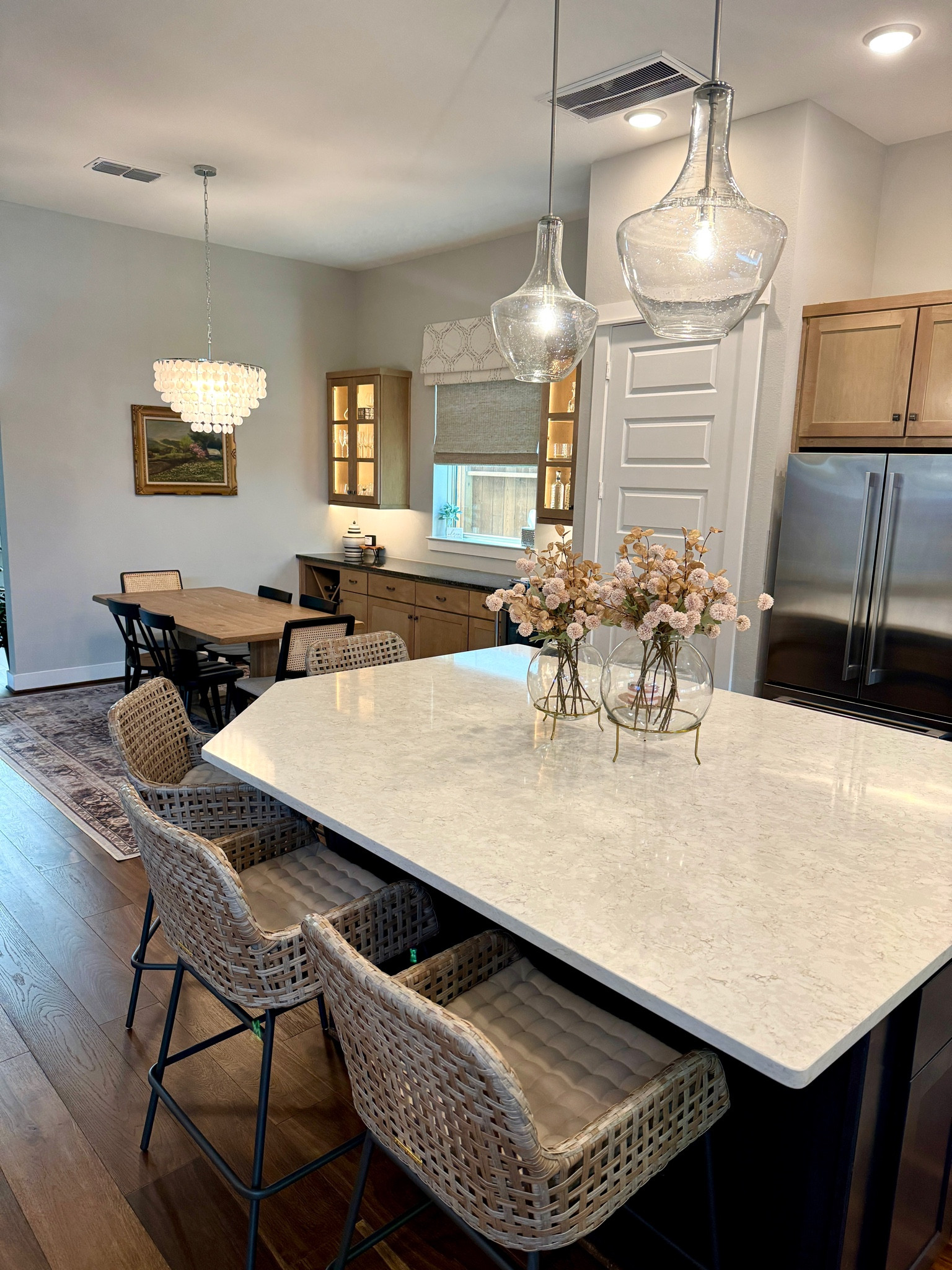 Kitchen Decor 

#everypiecefits

Kitchen table
Counter stools
Bar stools
Dining chairs
Dining table 
Home decor
Interior design
Home decorations 
Chandelier 

#LTKHome #LTKxWayfair #LTKSaleAlert