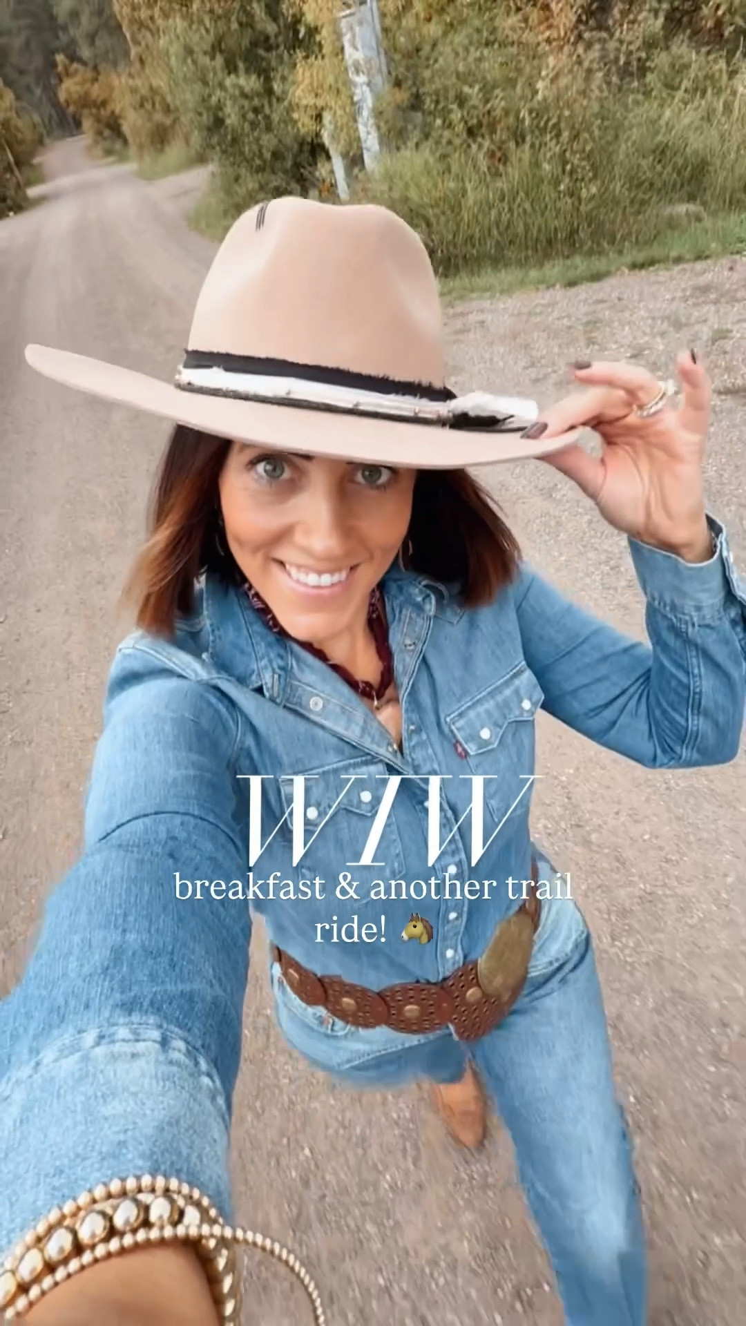 Denim on denim! What I wore on the ranch 🐴🐄⛰️🍂

Levi’s western Denim shirt - size small 
Levi’s Western jeans - size up one (wearing a 28)
Disc Belt - size small 

#Colorado #Coloradoranch #OTD #WesternStyle #DenimOnDenim #CountryStyle #RanchOutfit #FallOutfit


#LTKFindsUnder100 #LTKFindsUnder50 #LTKOver40
