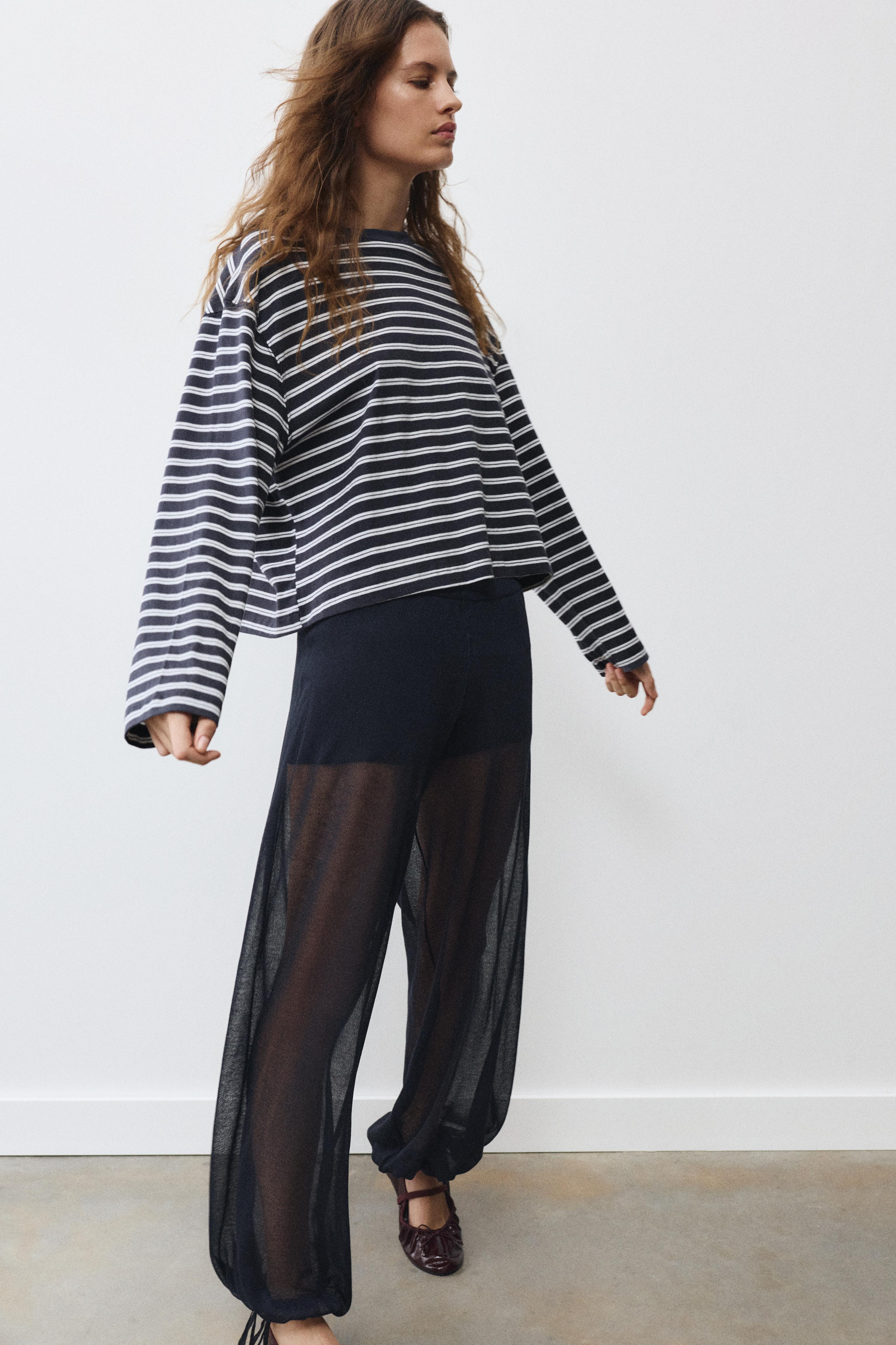 Boxy-fit long sleeve T-shirt | Pull&Bear United Kingdom | PULL and BEAR UK