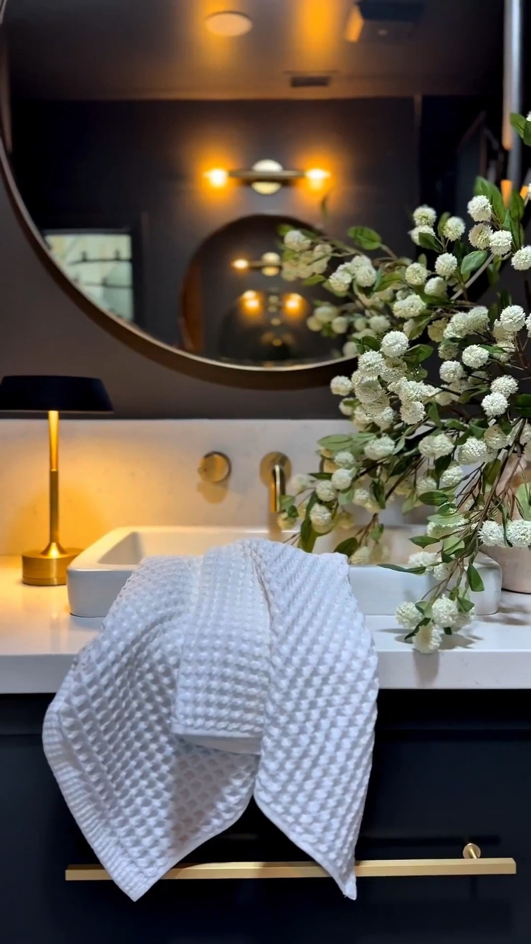 The prettiest duo of them all! The most gorgeous, elegant wireless light, and stunning florals. 

floral stems. wireless lamp. elegant home decor. moody home decor. black and gold decor. moody bathroom. 


#LTKHome #LTKValentine #LTKselfcare
