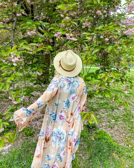 Florals amongst the flowers.

Love this duster from Pink Lily and it is on sale!

#LTKfindsunder50 #LTKstyletip #LTKSeasonal