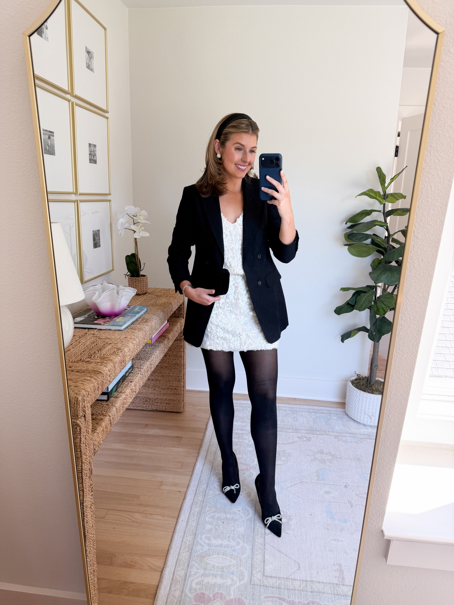 Holiday party outfit idea ! Perfect for NYE! Wearing an XS in dress 