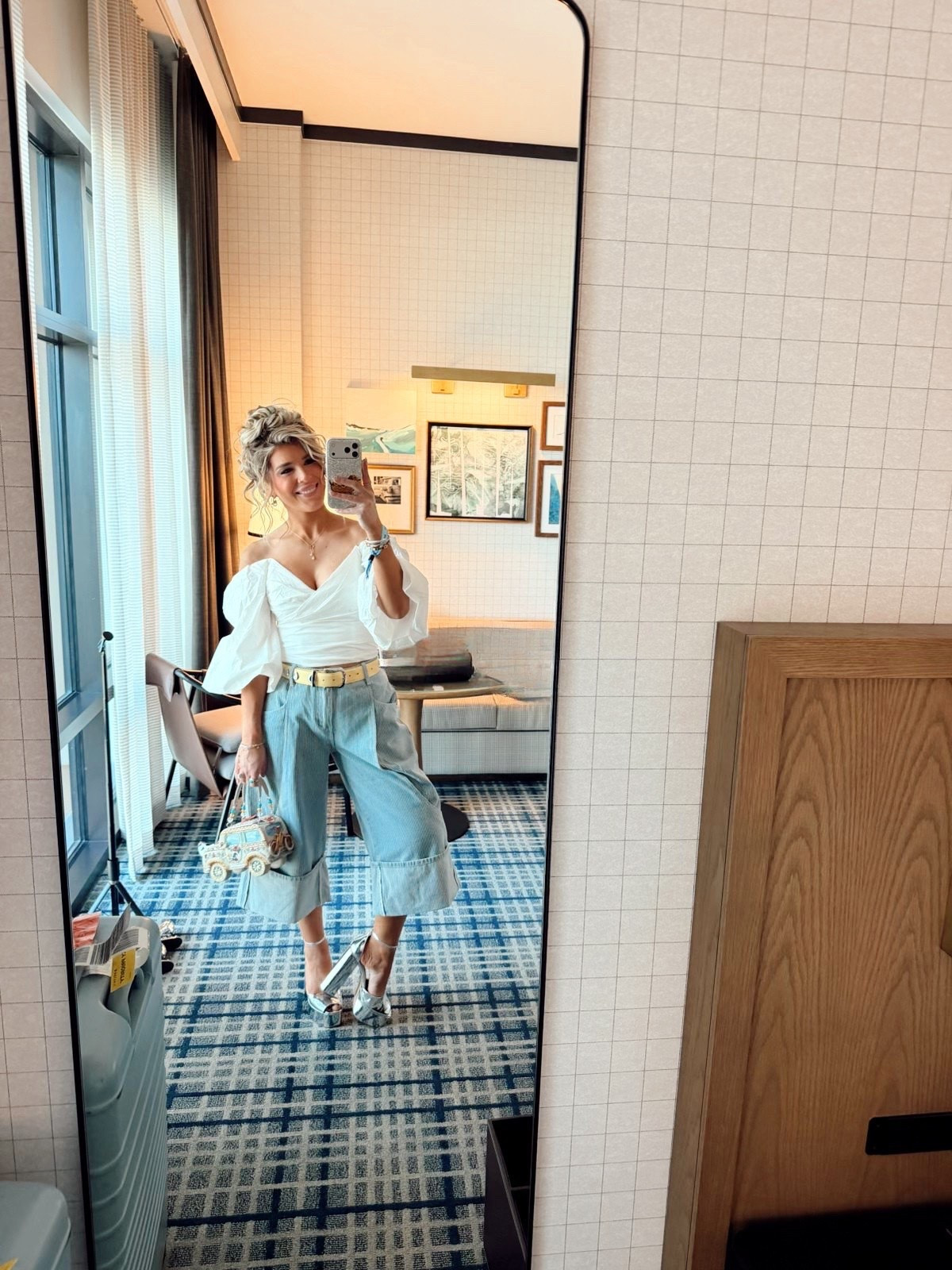 What I wore during LTK Con Night 1✨

Bronco purse is Mary Frances who makes the most incredibly unique handmade beaded bags!




Ootd, revolve, akira, free people, capris, denim, eclectic, justclassicallycassidy

#LTKootd