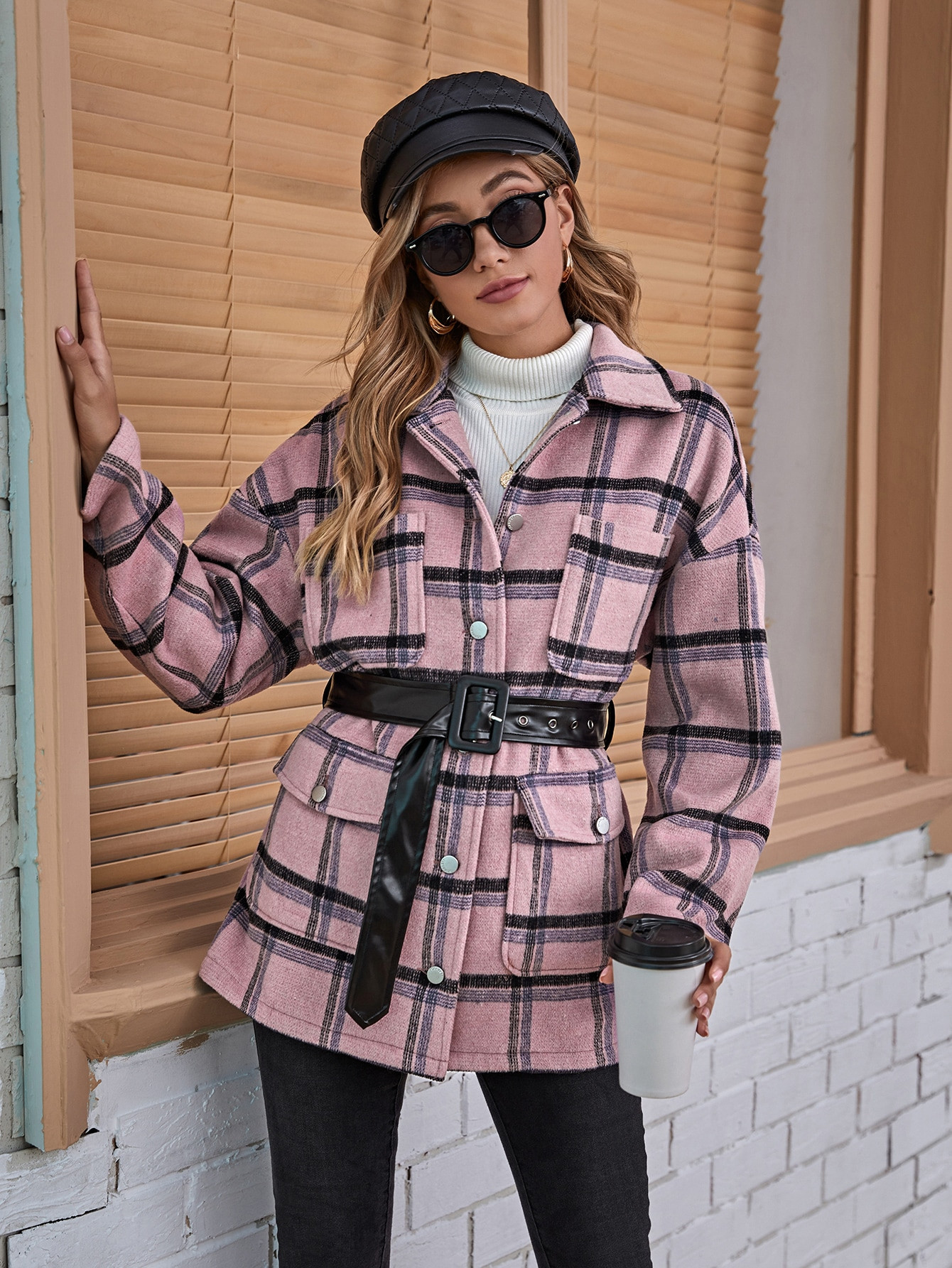 SHEIN Chaqueta de cuadros con bolsillo con botón delantero con cuello con cinturón PU | SHEIN