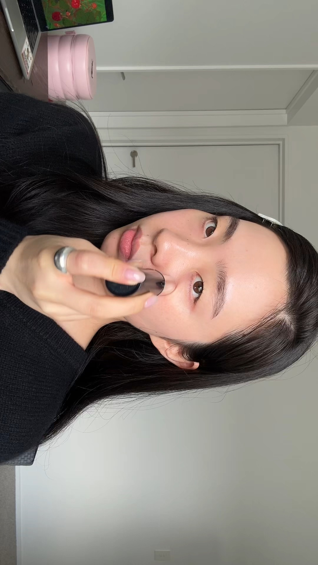 SHADES:
Dior Foundation: 1N
Glow concealer: light/rosy salmon
Dior contour: light
Victoria Beckham blush: vintage rose
Anastasia brow arch: medium brown
Clio eyeshadow palette: mute library
Rhode lip shape: twist
Tom Ford lipstick: cashmere suede
Chanel highlighter: transparent