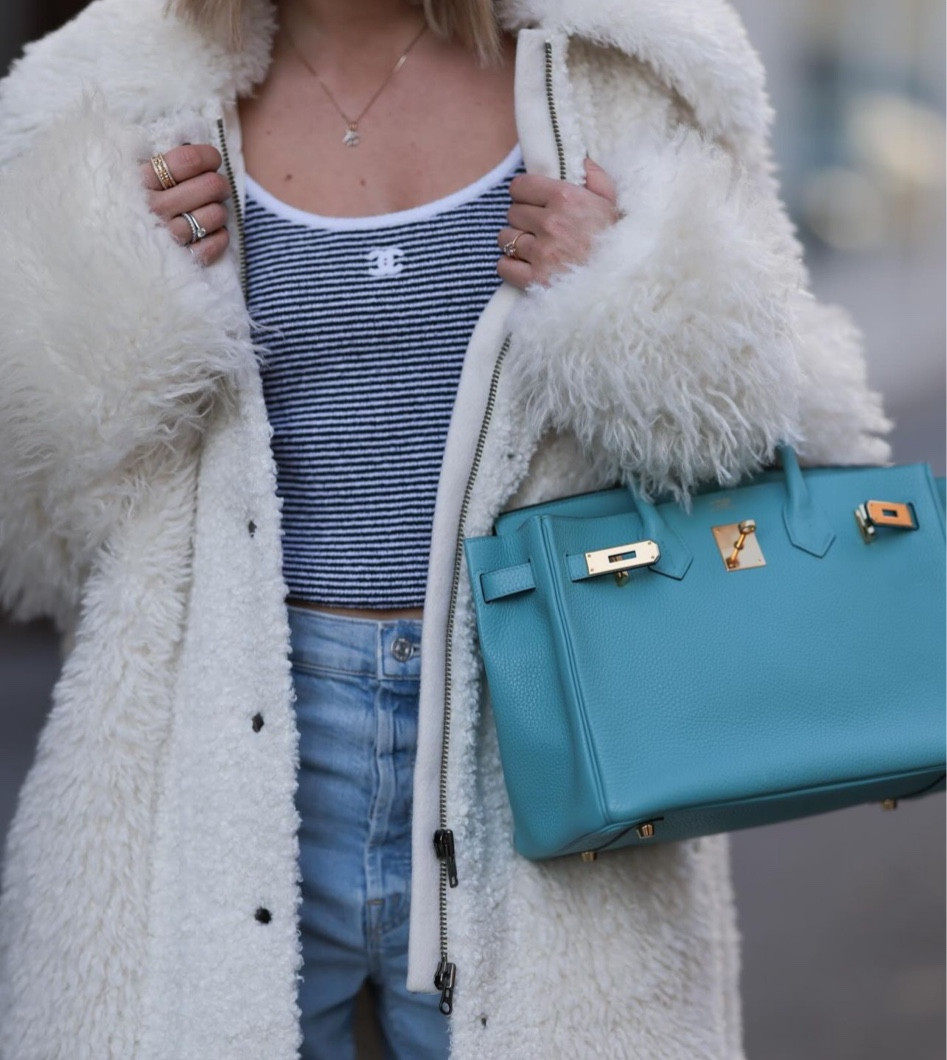 details on the bkue

#LTKeurope #LTKU #LTKstyletip