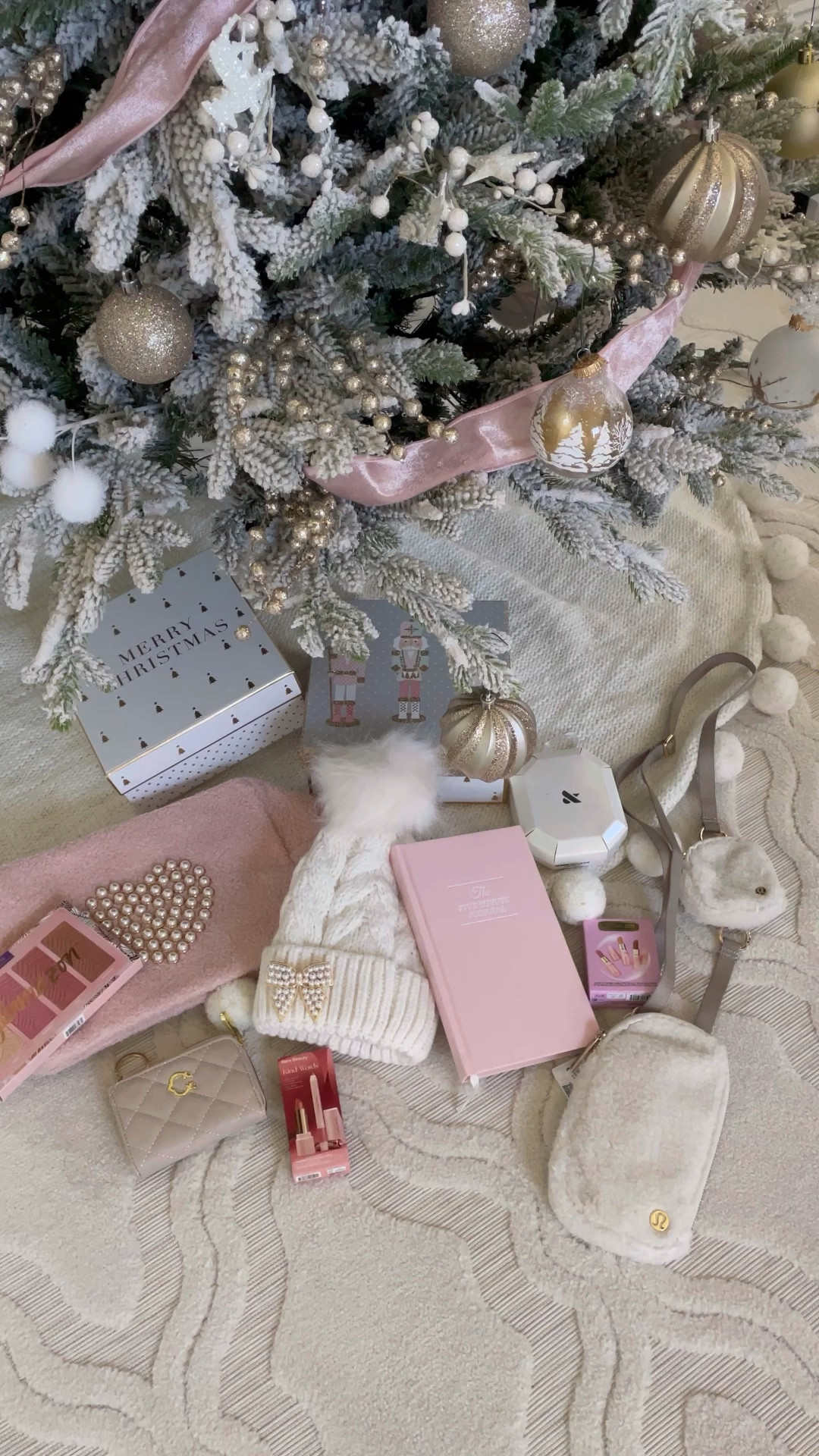 Girly gift ideas for her 🤍❄️

#LTKSeasonal #LTKGiftGuide #LTKHoliday