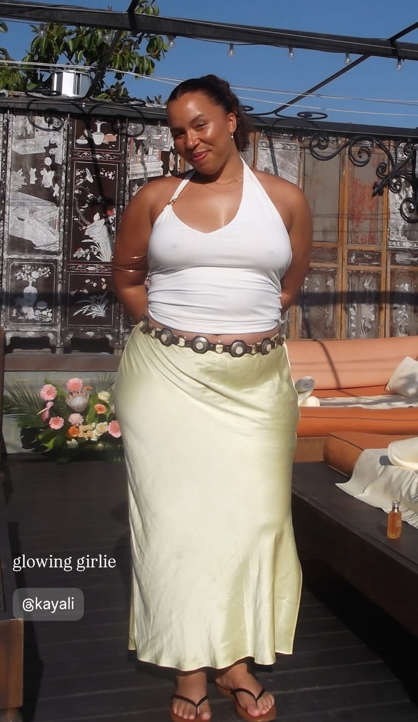 🥭✨☀️wearing a size xl

#LTKBeauty #LTKMidsize #LTKStyleTip