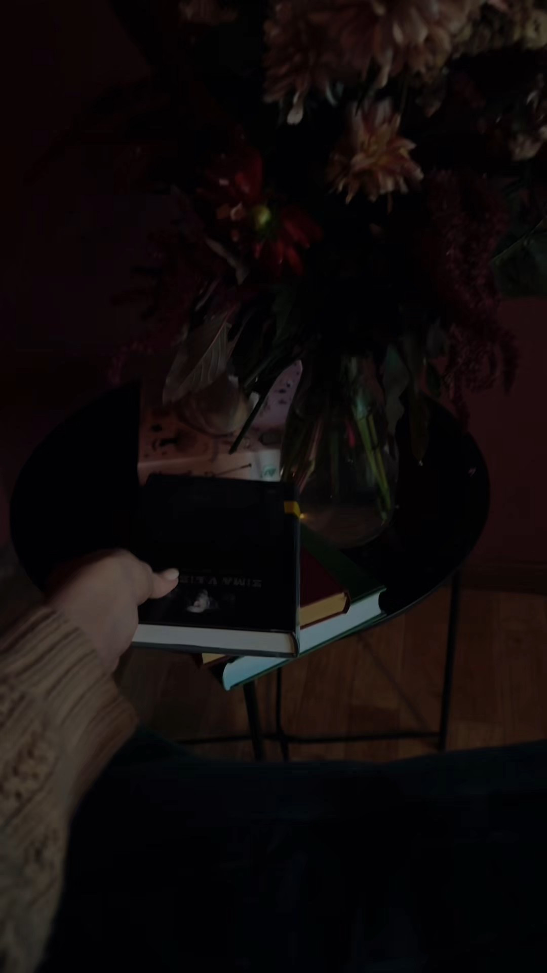 Reading nook, couch, sofa, books, knits, cosy, old money home decor, autumn 2025 fashion trends, fall fashion 2025 women, fall 2025, autumn outfits, fall outfits women, preppy fall outfits, New England style, New England aesthetic, Women’s preppy outfits, Preppy vibes, New preppy style, Navy blue stripes, 2000s preppy aesthetic, Classic preppy, Preppy chic outfits, Vintage preppy outfits

#LTKHome #LTKSeasonal #LTKFallSale