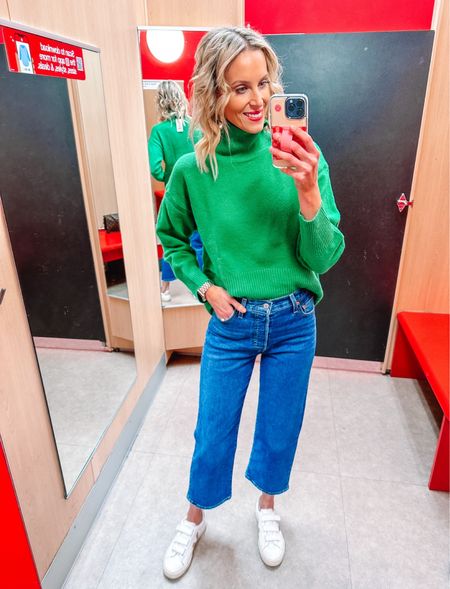 The coziest target sweater for this winter season! 

Target / Target fashion / winter outfit idea / casual outfit idea 

#LTKfindsunder50 #LTKfindsunder100