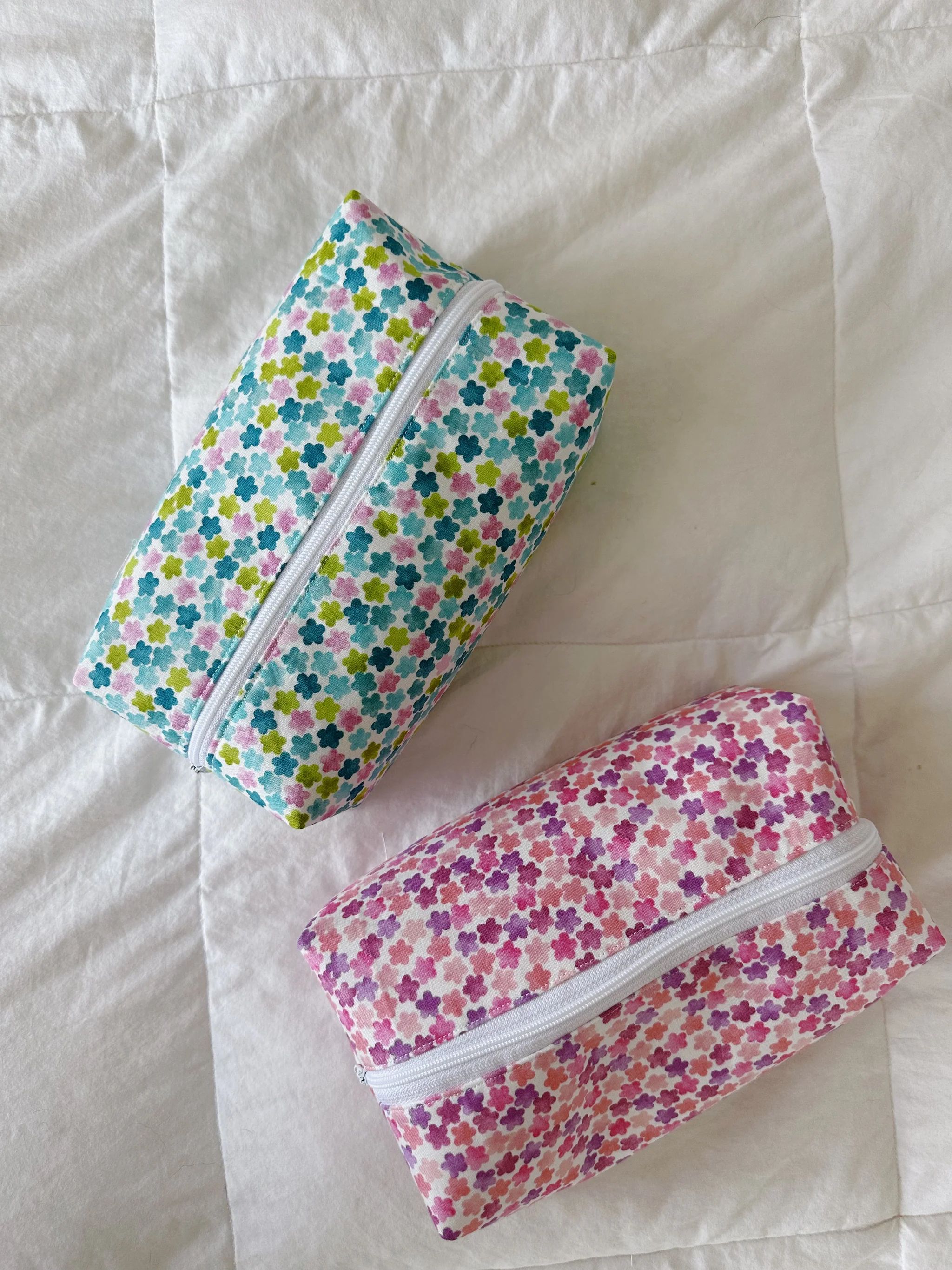 COLORFUL FLOWERS HANDMADE POUCH | Olivelynn Designs