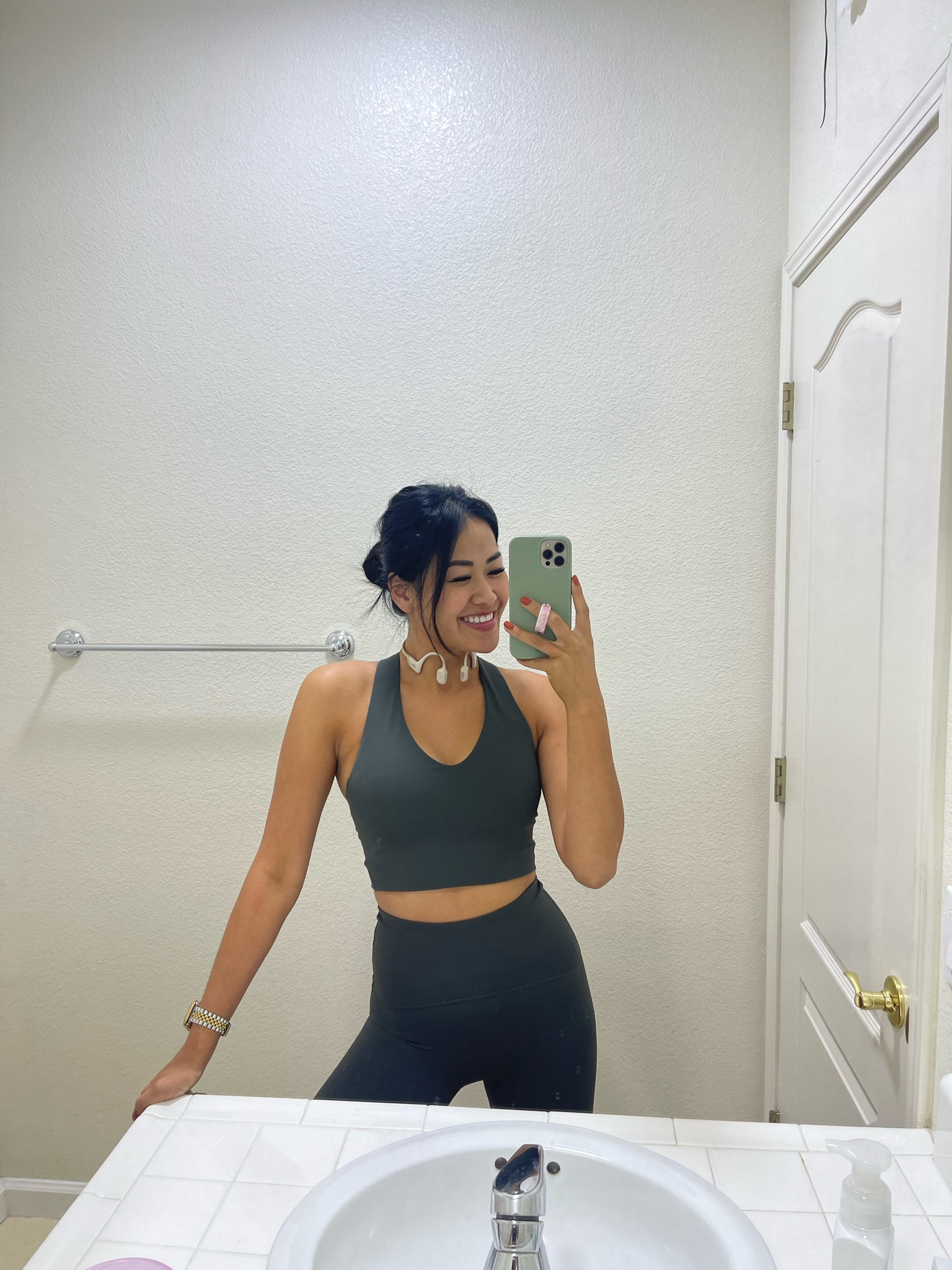 Wearing size small top and XS bottom - workout top and workout bottoms boot cut 

#LTKfit