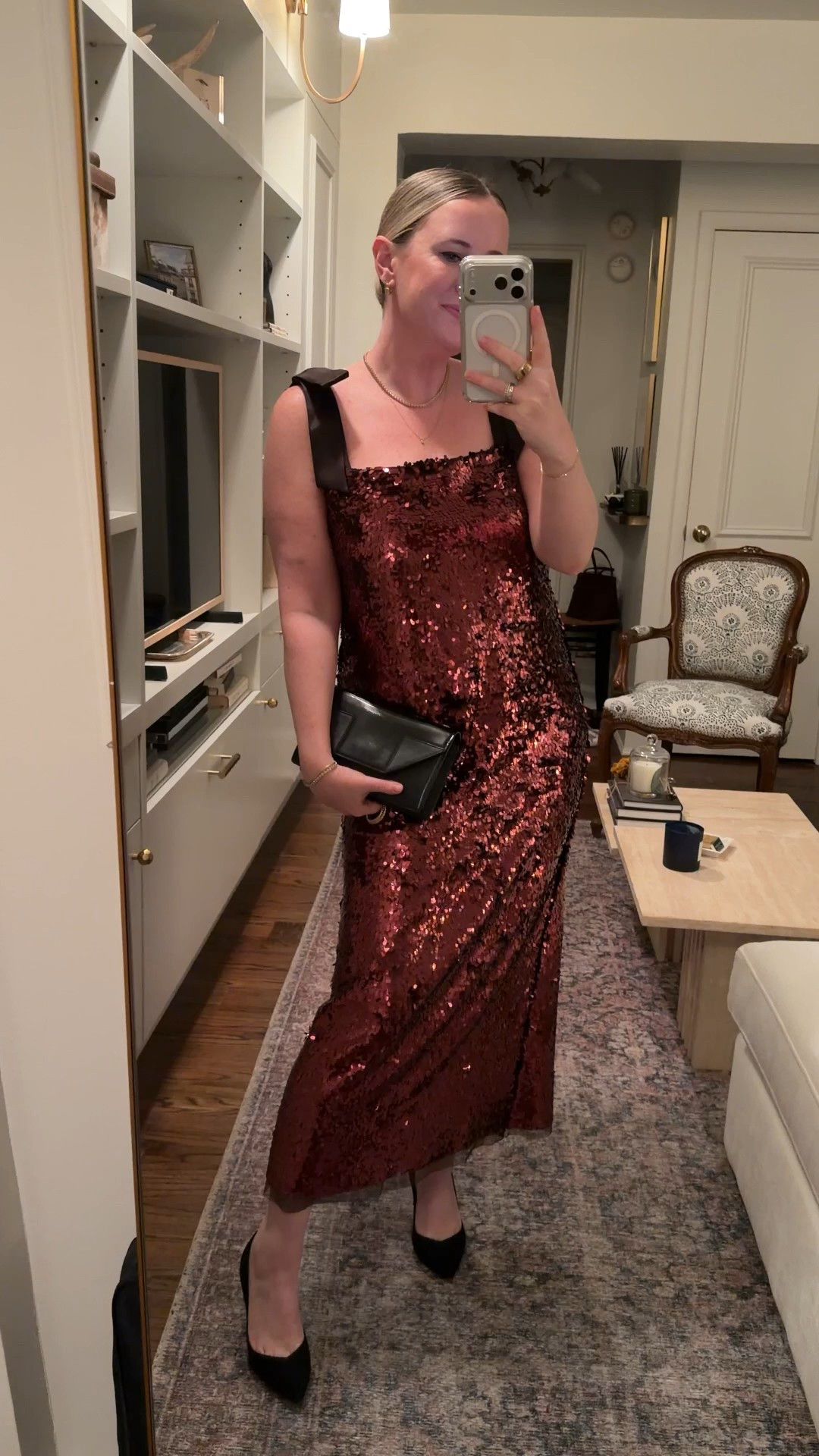 Holiday party dress! (Wearing a L. But could have done a M) sequin dress

Tuckernuck in 

#LTKHoliday