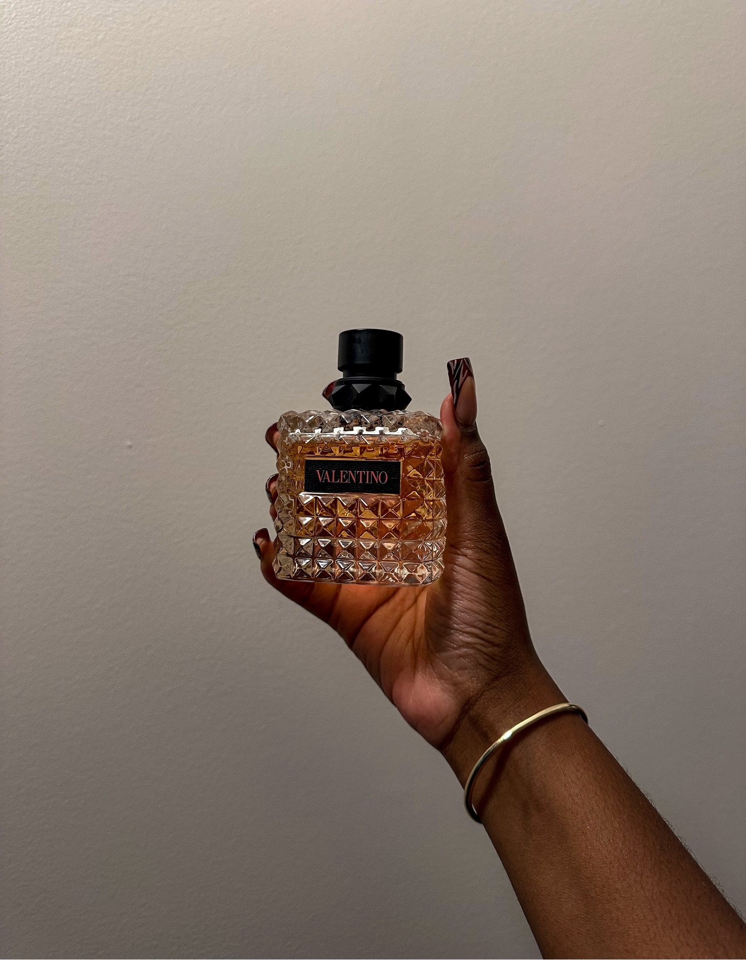 This is one of my favorite fruity and floral fragrances. It’s great for the spring but lovely to layer with throughout the year. 

@valentinobeauty did a thing here😍😍
Key notes include: Orange, Jasmine, Rose, Ambrette, Musk

#LTKHoliday #LTKBeauty #LTKGiftGuide