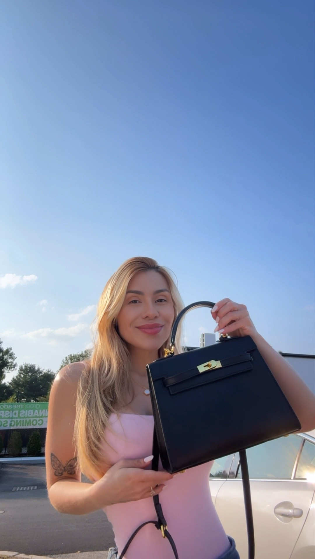 The kind of bag that just works with everything 🖤
This black beauty from @vici is my go-to lately — it’s not too big, not too small… just the perfect size for errands, date nights, or even dressed-up moments.
Comfortable to carry, super practical, and honestly? So pretty. I’ve been styling it nonstop.

#LTKStyleTip #LTKItBag #LTKSaleAlert