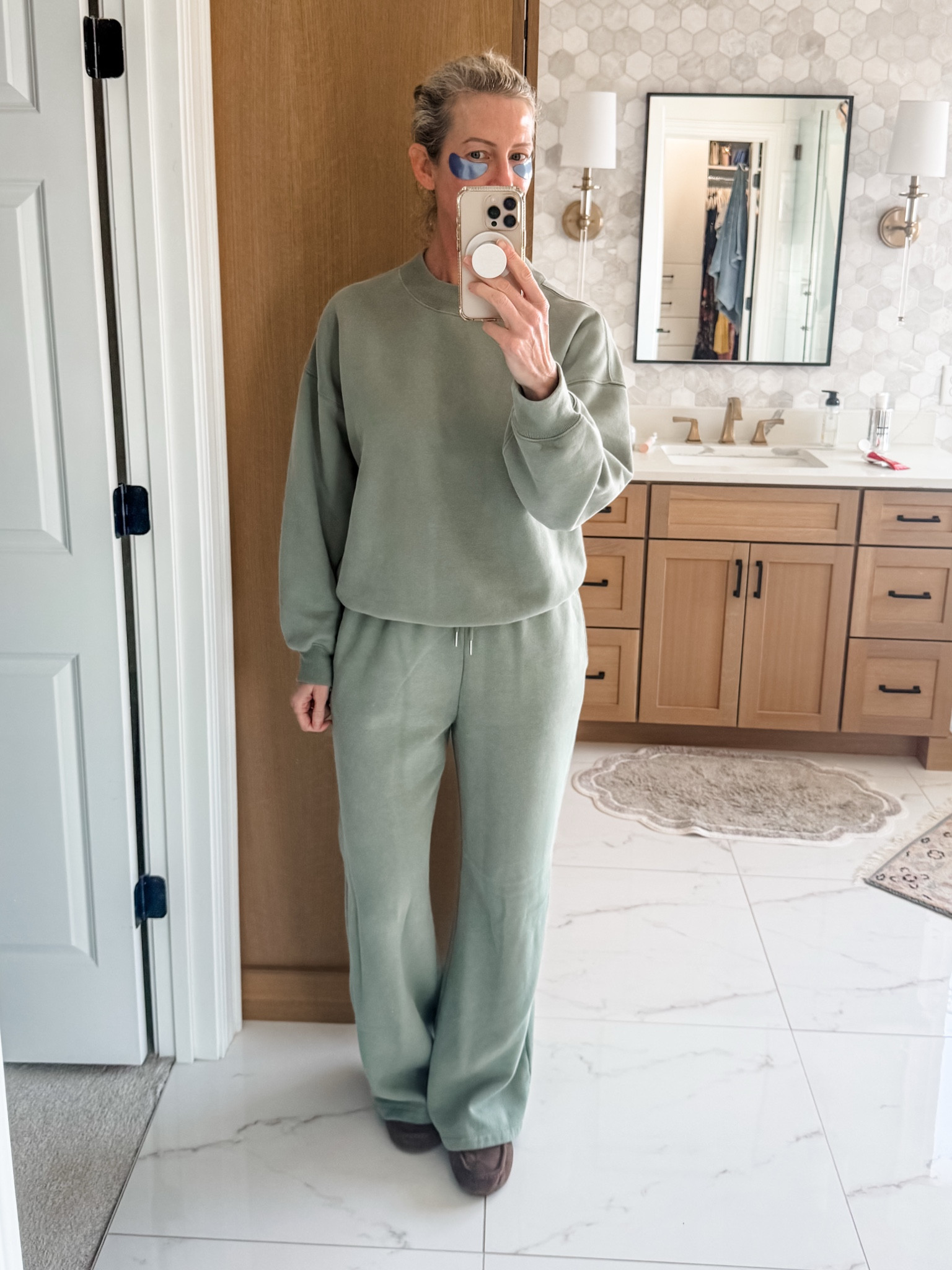 Monday energy ✨ the best sweats hands down...