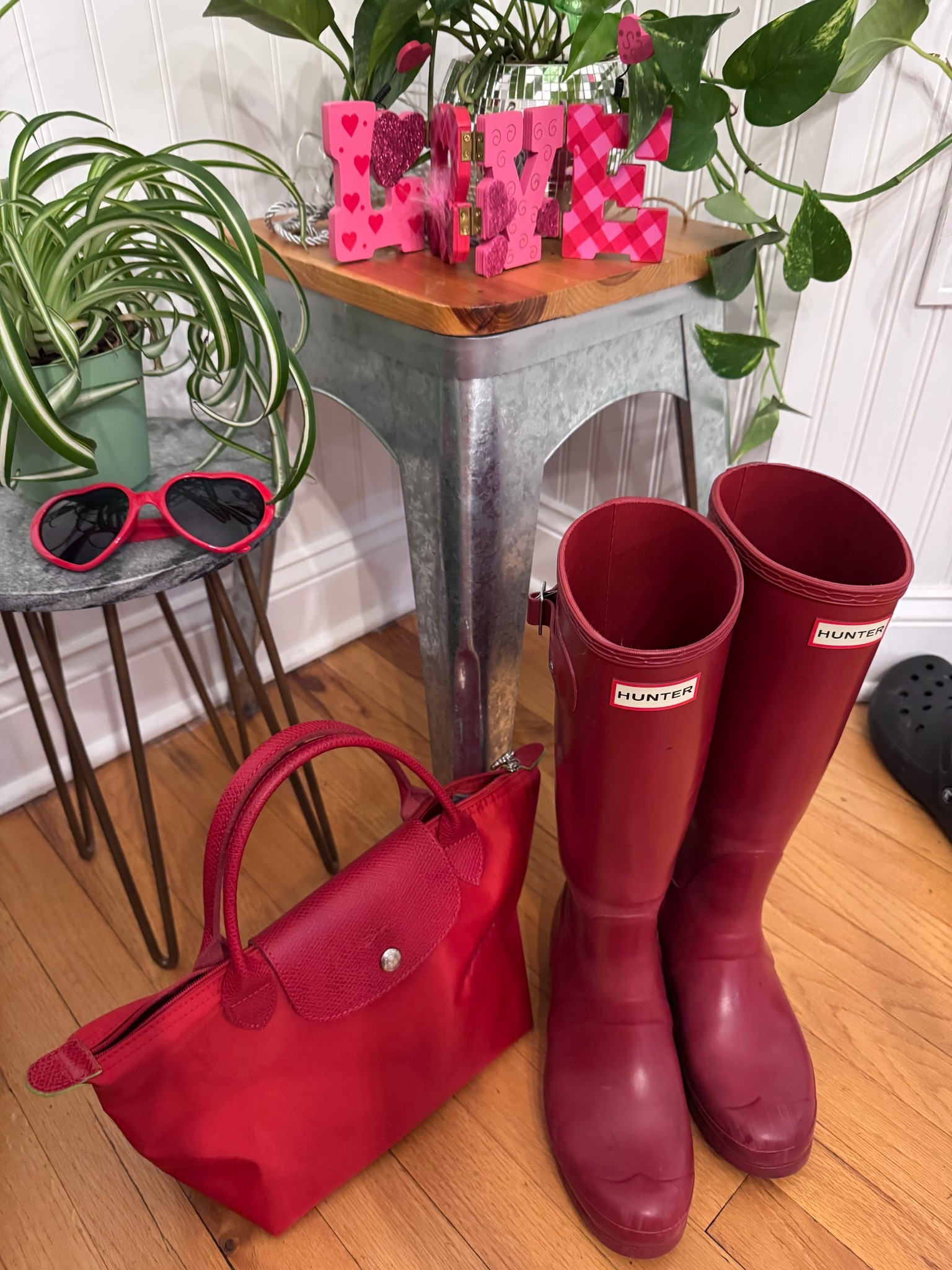 Obsession with red accessories continues ❤️ Red Hunter boots I’ve had for a decade, my small Longchamp bag and heart sunglasses 🕶️ 

#LTKSeasonal #LTKOver40