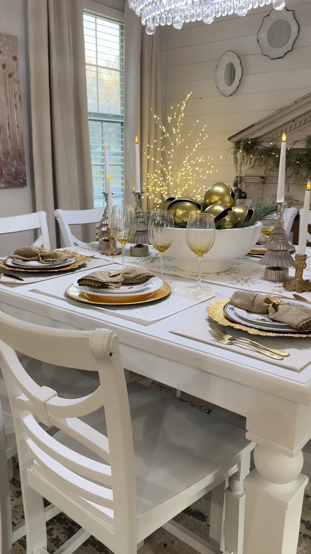 Holiday Tables scape Ideas 


#LTKHoliday #LTKHome #LTKSeasonal