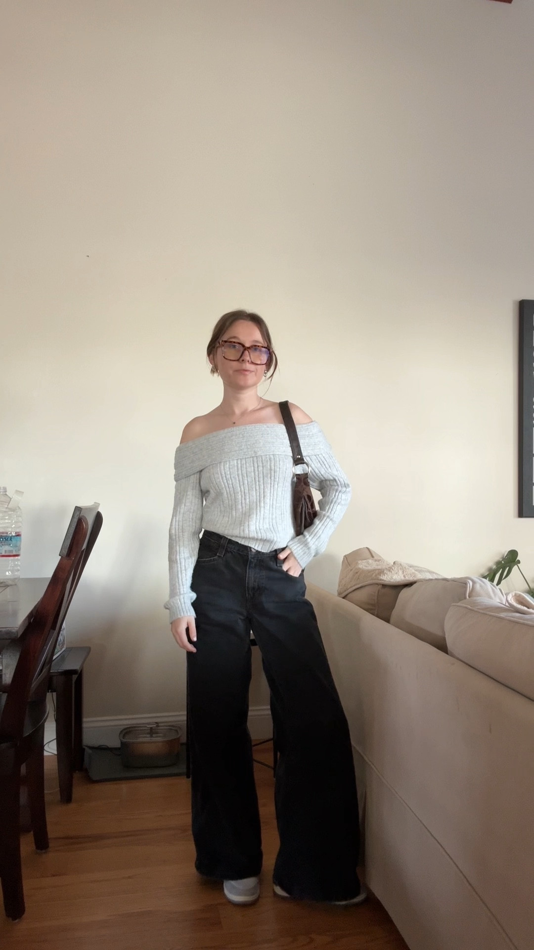 the cutest off the shoulder sweater!! Super comfy too. I’m wearing an XXS

#LTKFindsUnder50 #LTKPetite #LTKSeasonal