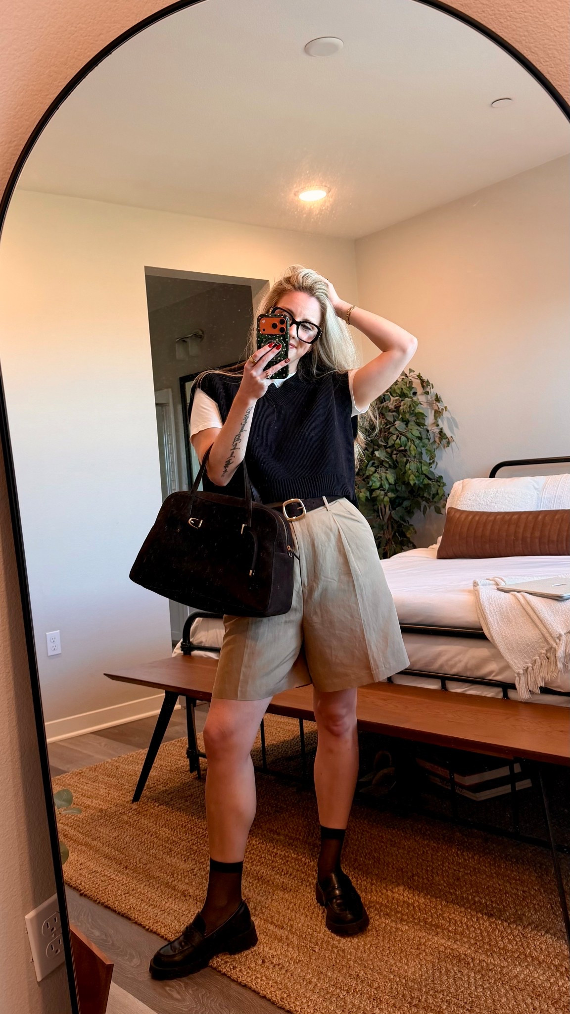 Warm Winter Chic (…in 80° ☀️)

When the weather says summer but my heart says winter. 🤝✨
Styled these LilySilk linen-blend shorts with my favorite Sezane tee and a cozy-but-not-sweaty sweater vest. Added sheer socks + chunky loafers for that quiet luxury contrast. Linking everything I’m wearing + similar options!

Outfit Details:
	•	Shorts: LilySilk Beige Silk-Linen Blend Shorts (or similar neutral tailored shorts)
	•	Top: Sezane white classic tee (alt white crewneck tees)
	•	Layer: Free People black sweater vest (similar FP + Mango + Aritzia vests)
	•	Shoes: Chunky black loafers (Sezane / Sam Edelman / Madewell options)
	•	Socks: Sheer black socks
	•	Belt: Madewell brown leather belt
	•	Bag: Madewell suede belted bag


winter outfit inspo
california winter outfit
winter shorts outfit
quiet luxury style
office casual outfit
elevated basics
neutral outfit ideas
transitional style
chic winter outfit
madewell outfit
sezane style


✨ Follow for more quiet luxury winter styling (even when the weather refuses to participate) ✨

#LTKWorkwear #LTKootd #LTKSeasonal