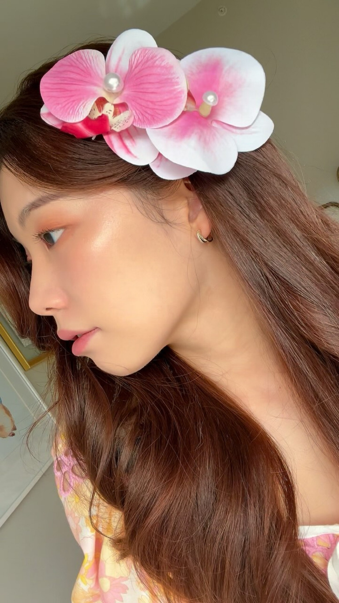 The perfect summer makeup doesn’t exi-🌅☀️🧡

Products:
• @lancomeofficial Teint Idole Ultra Wear care & glow serum foundation 120N
• Idole tint liquid eyeshadow 01, 04, 05
• L'Absolu Rouge Intimatte 320 hush hush
• Cils Booster XL Super-Enhancing Mascara Primer
• Lancôme Lash Idôle Lash-Lifting & Volumizing Mascara
• Lancôme UV Expert Primer & Face Moisturizer With SPF 50
• @yslbeauty Touche Éclat Awakening Concealer Click Pen 2 luminous ivory
• @morphebrushes continuous setting mist 
• @mane_____ hairclips 

#giftedbylancome #lancôme #lancomexemma #sunsetmakeup #summermakeup #glowymakeup

#LTKSeasonal #LTKBeauty #LTKSummerSales