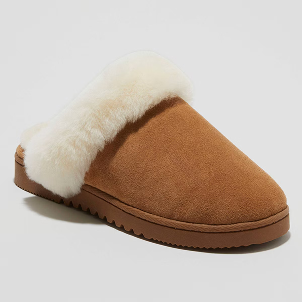 dluxe by dearfoams Women's Shearling Scuff Slippers - Chestnut | Target