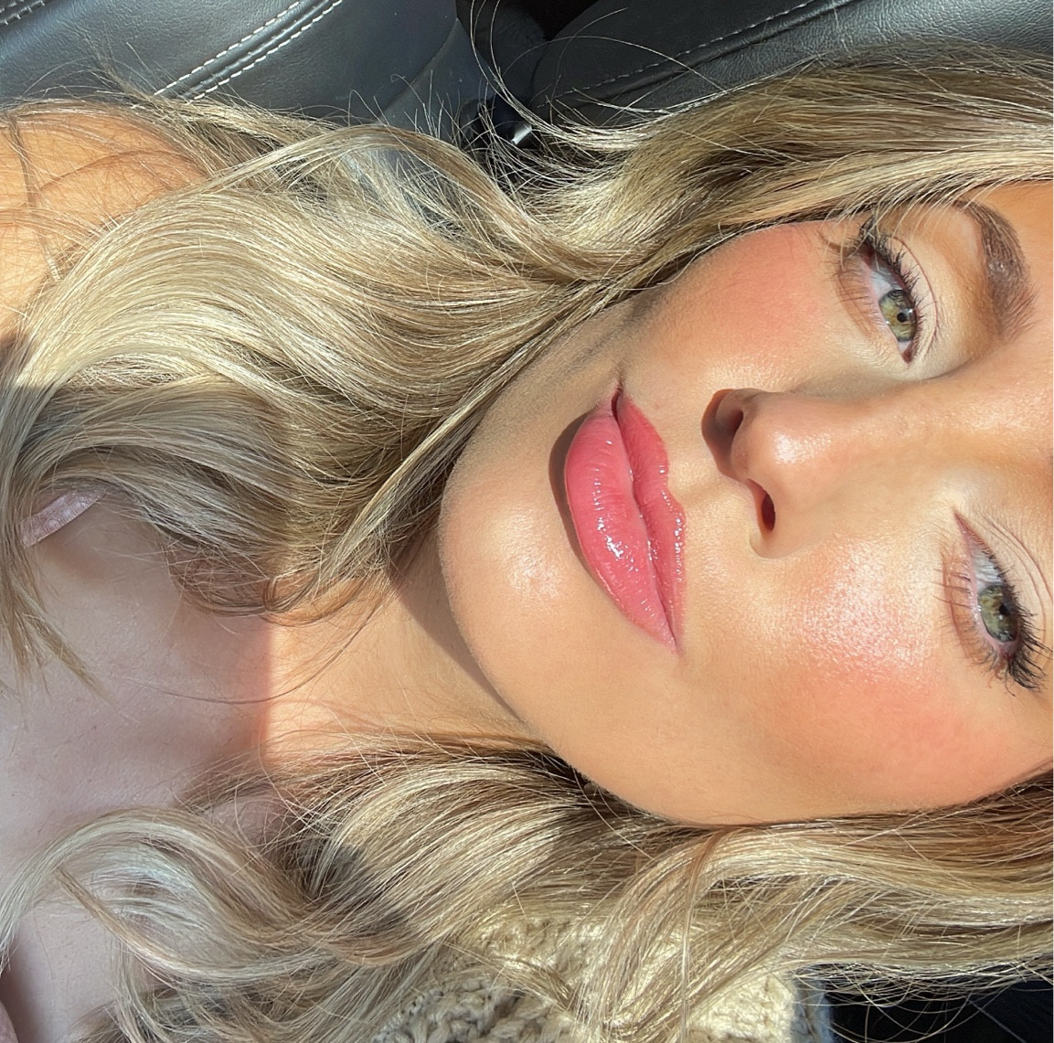 Fresh and Springy, light makeup! 

#LTKSeasonal #LTKbeauty