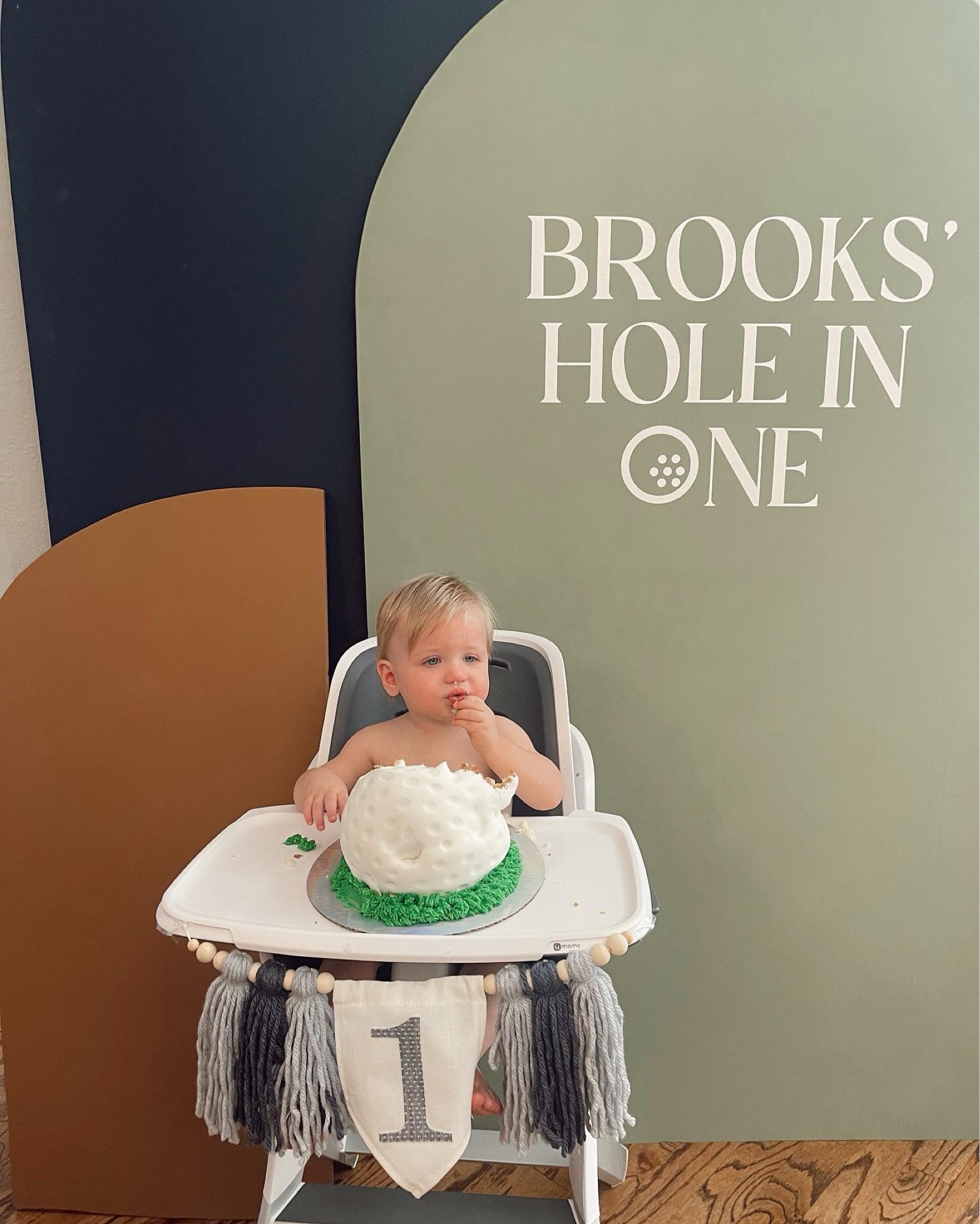 Hole in One First Birthday Party 
#firstbirthdayparty #holeinone #golftheme #partydecorations #holeinonebirthday

#LTKKids #LTKFindsUnder50 #LTKParties