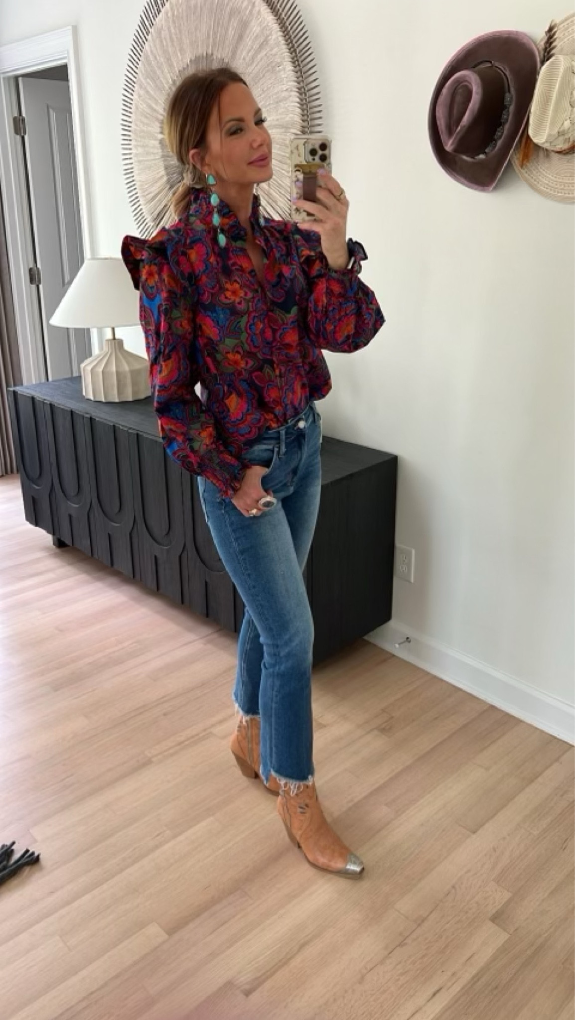 Shayla top and Karla Jeans from Avara linked! Runs TTS, I’m in a medium top and 28 jeans. Blakely Western boots from Free People and jewelry from @goldielew_ also linked. Code BETSY works for GL ❤️

#LTKworkwear #LTKSeasonal #LTKstyletip