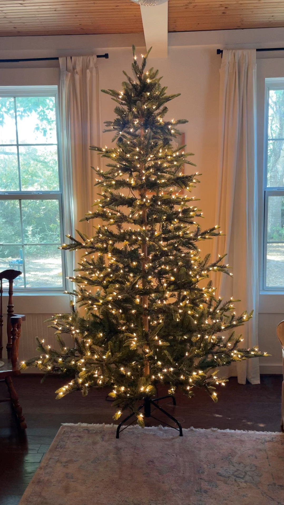 The most beautiful pre-lit Christmas tree is currently on sale! 7.5ft tall 

#LTKCyberWeek #LTKSeasonal #LTKHoliday